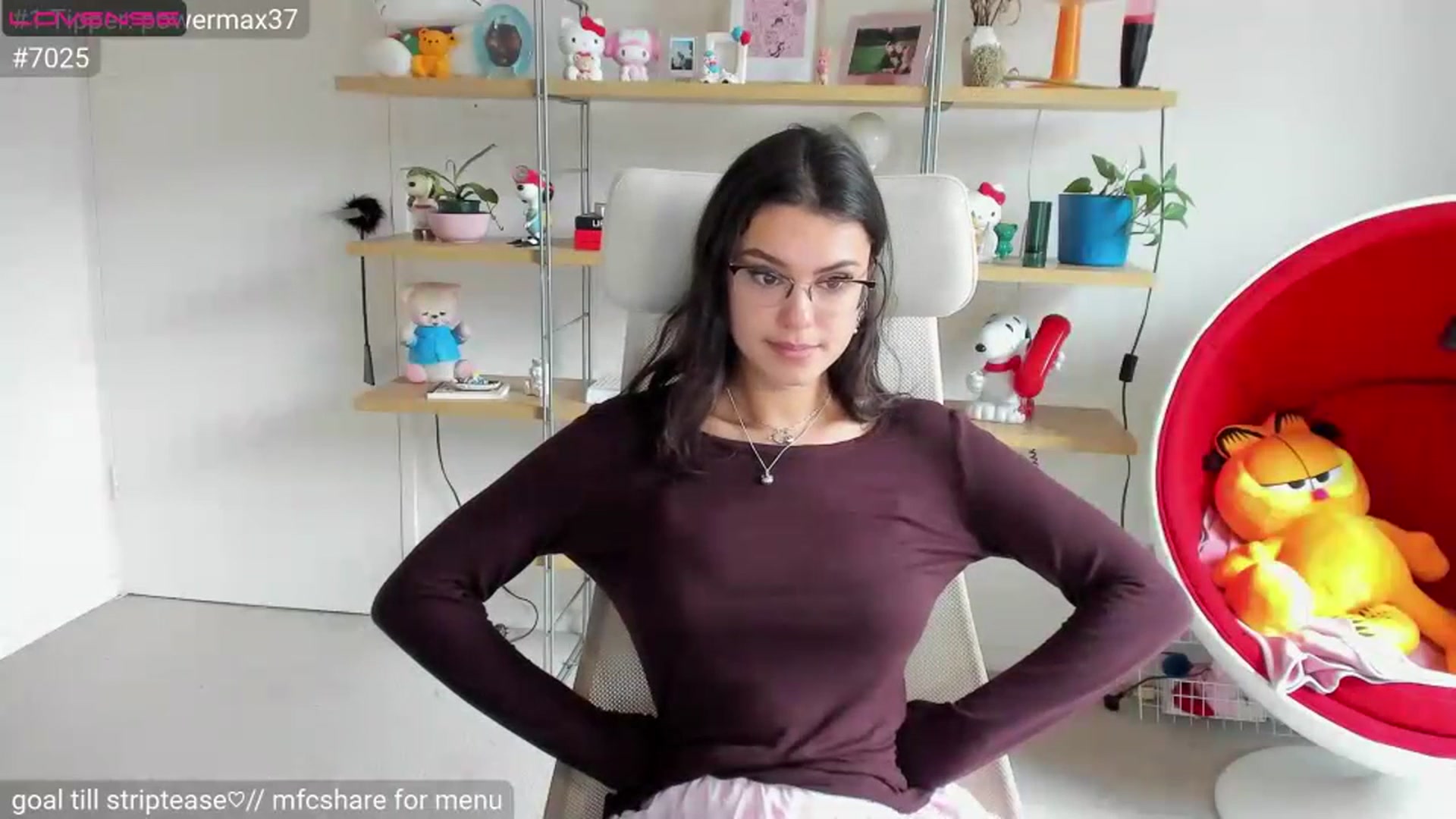 Gallery image thumbnail from TeenyRabbit's myfreecams stream on, 06/05/2023, 04:01 image 11 of 20