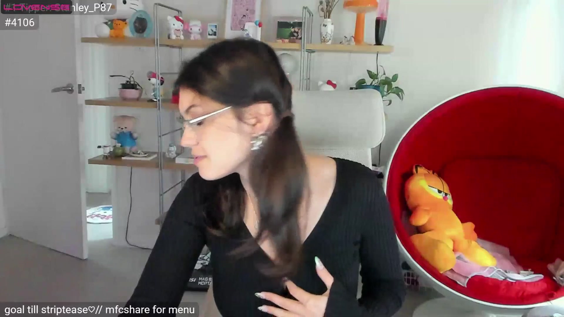Gallery image thumbnail from TeenyRabbit's myfreecams stream on, 06/30/2023, 04:31 image 4 of 20