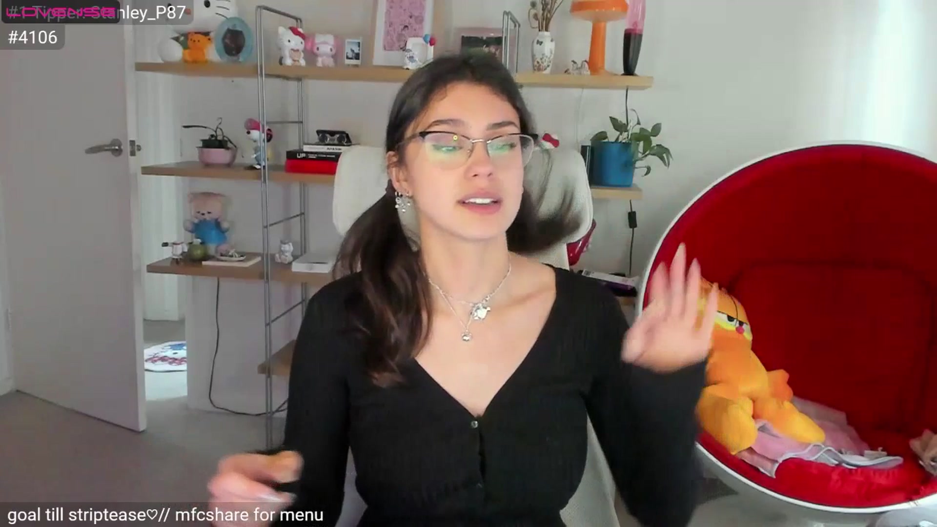 Gallery image thumbnail from TeenyRabbit's myfreecams stream on, 06/30/2023, 04:31 image 3 of 20