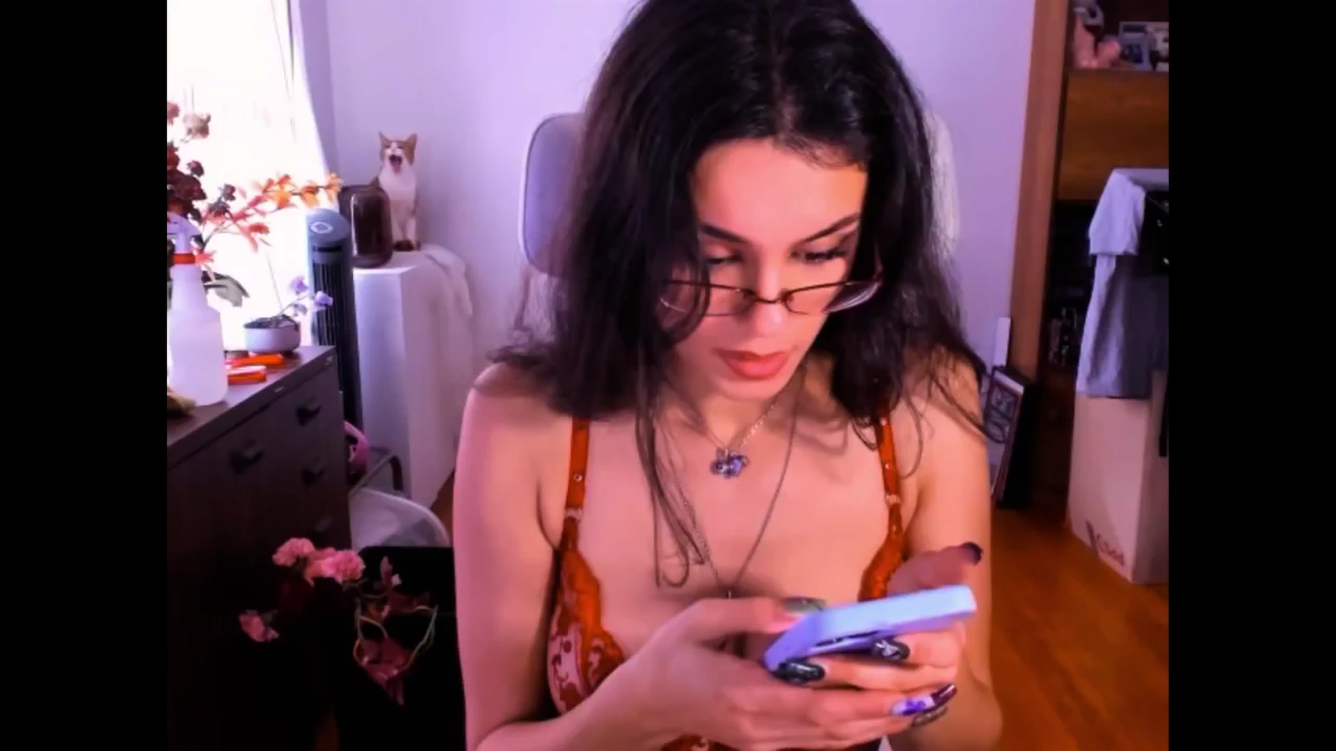Gallery image thumbnail from TeenyRabbit's myfreecams stream on, 07/17/2024, 04:08 image 5 of 20