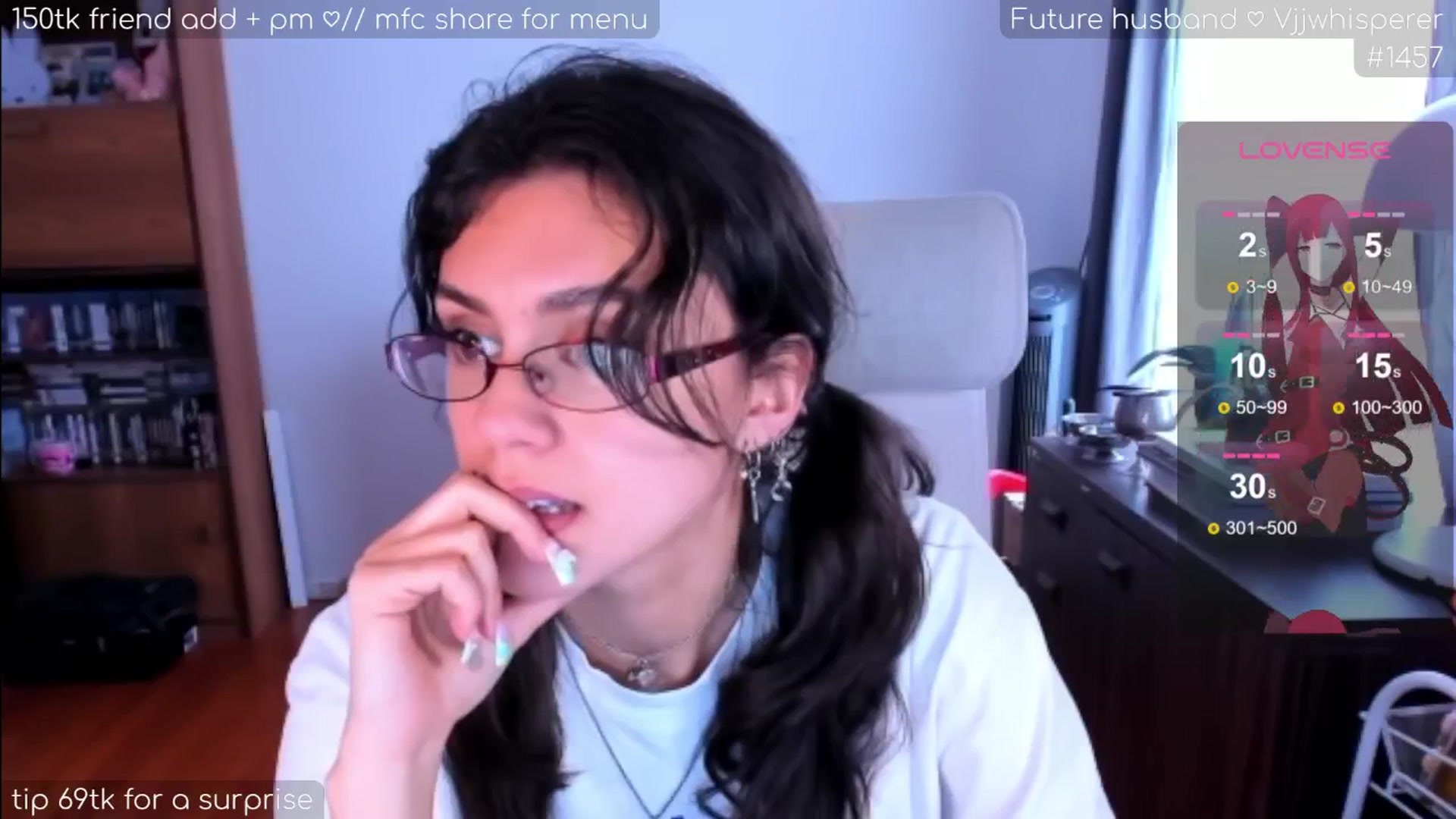 Gallery image thumbnail from TeenyRabbit's myfreecams stream on, 08/27/2024, 04:01 image 16 of 20