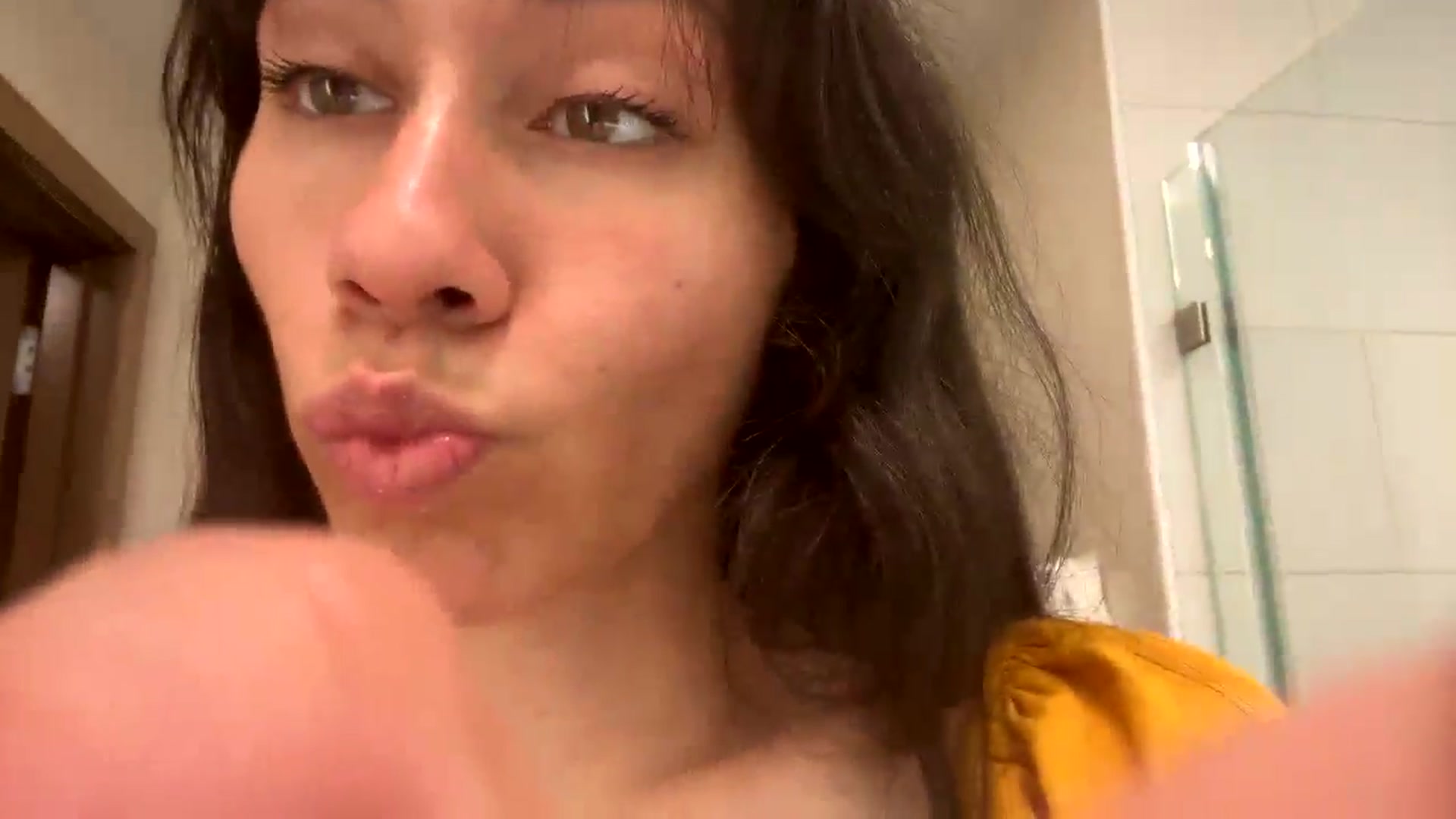 Gallery image thumbnail from TegannGrr's myfreecams stream on, 02/03/2025, 18:21 image 6 of 20