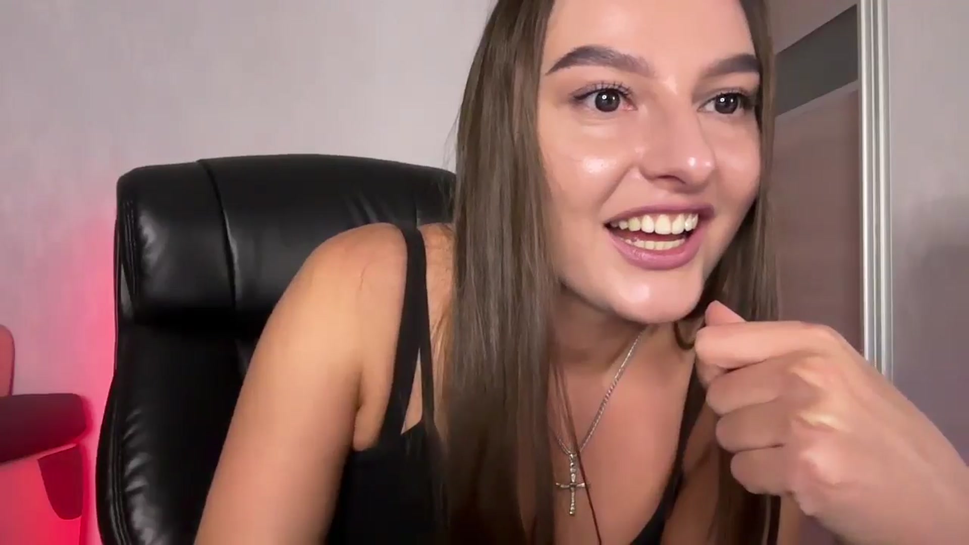 Gallery image thumbnail from Teiaa's myfreecams stream on, 08/16/2025, 14:00 image 8 of 20