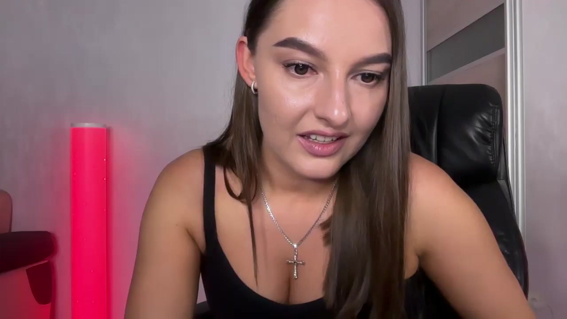 Gallery image thumbnail from Teiaa's myfreecams stream on, 08/16/2025, 14:00 image 16 of 20