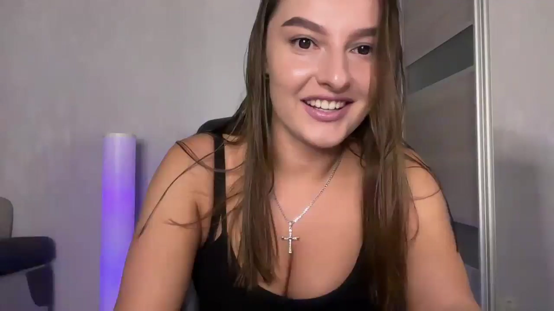 Gallery image thumbnail from Teiaa's myfreecams stream on, 08/17/2025, 12:32 image 1 of 20