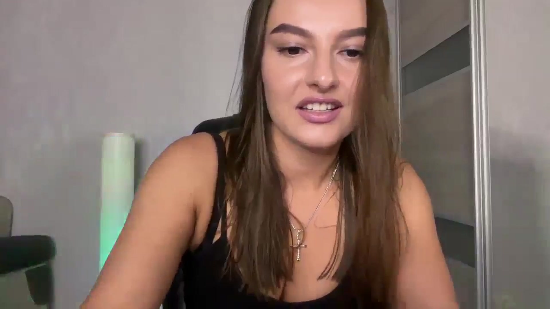 Gallery image thumbnail from Teiaa's myfreecams stream on, 08/17/2025, 12:32 image 6 of 20