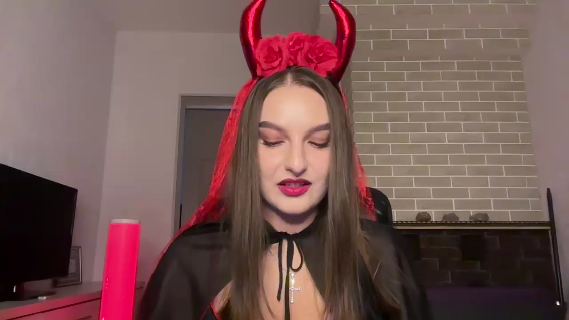 Gallery image thumbnail from Teiaa's myfreecams stream on, 10/31/2025, 14:25 image 1 of 20