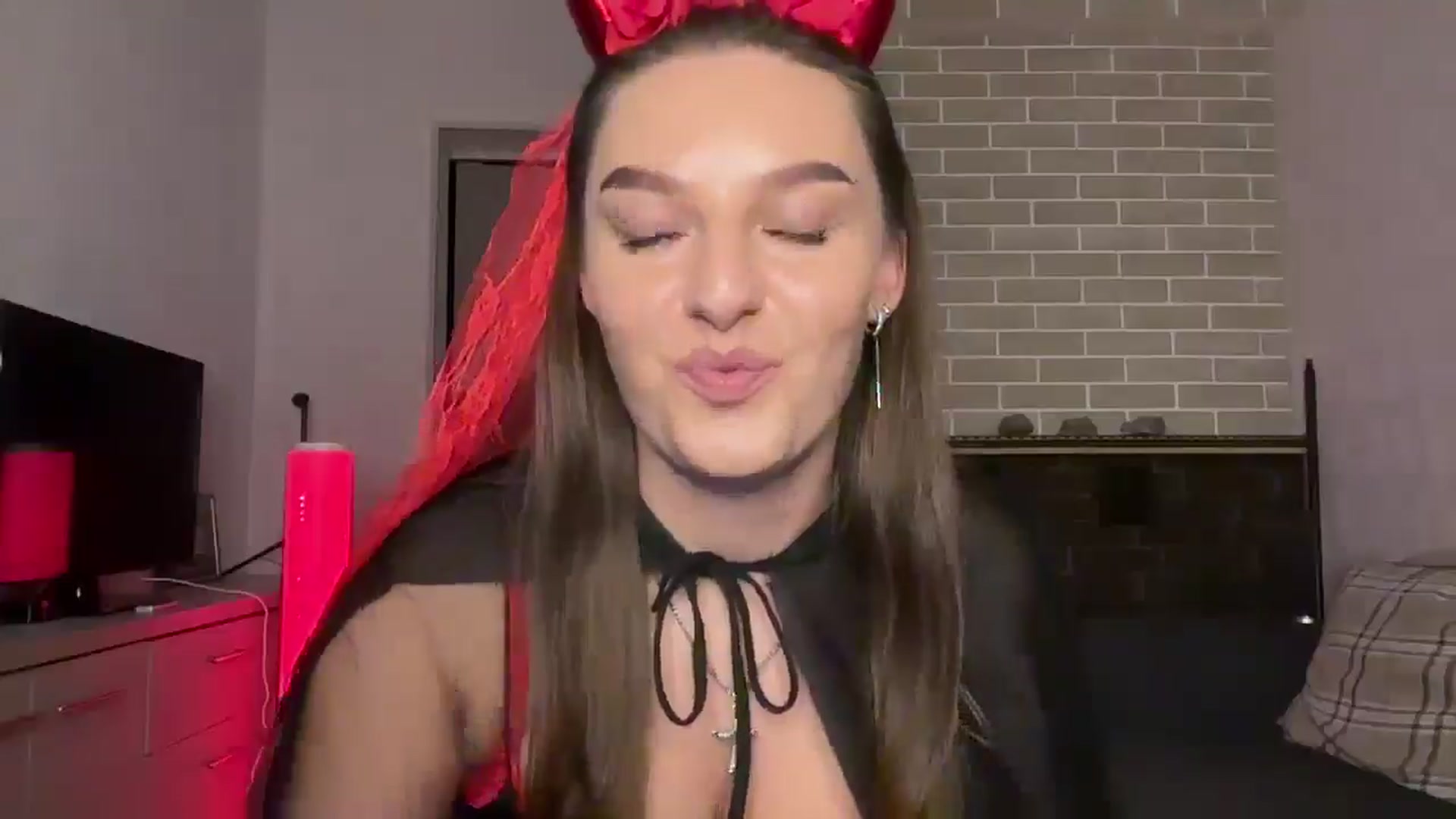 Gallery image thumbnail from Teiaa's myfreecams stream on, 11/01/2025, 17:31 image 8 of 20