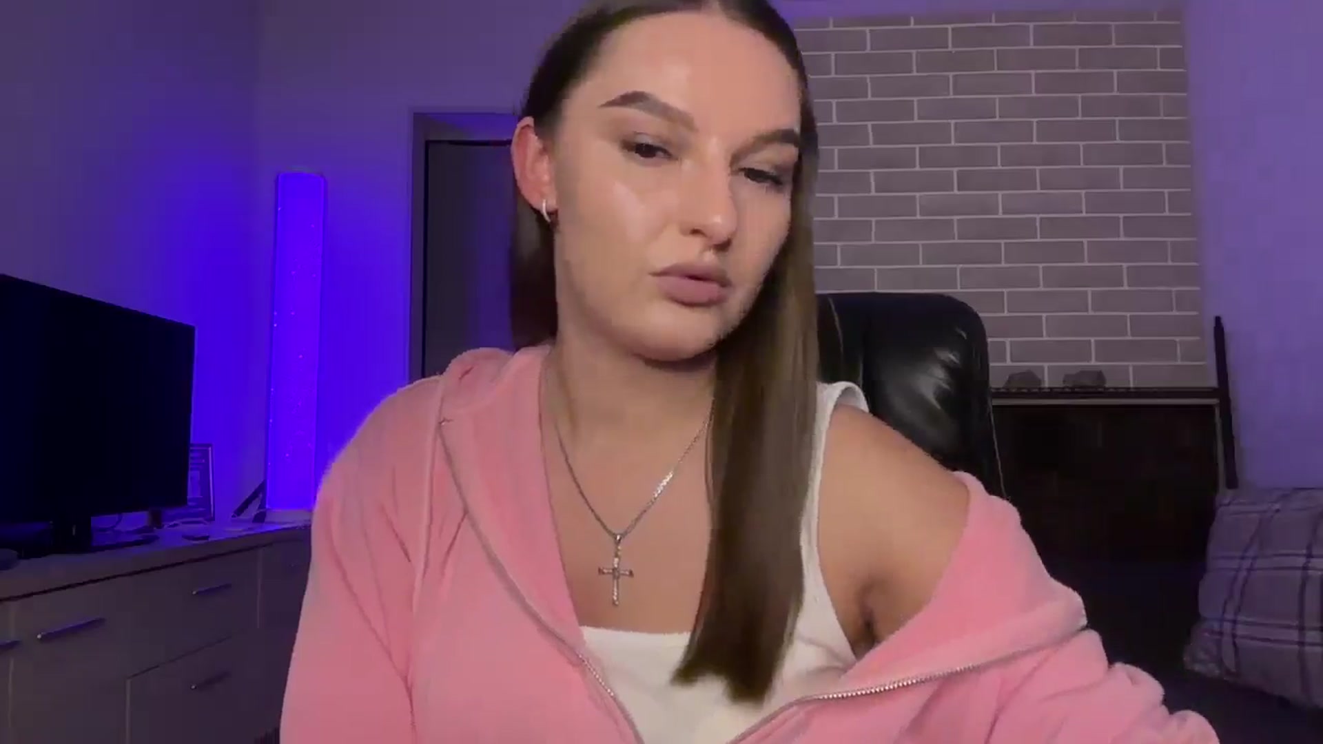 Gallery image thumbnail from Teiaa's myfreecams stream on, 11/15/2025, 16:06 image 18 of 20