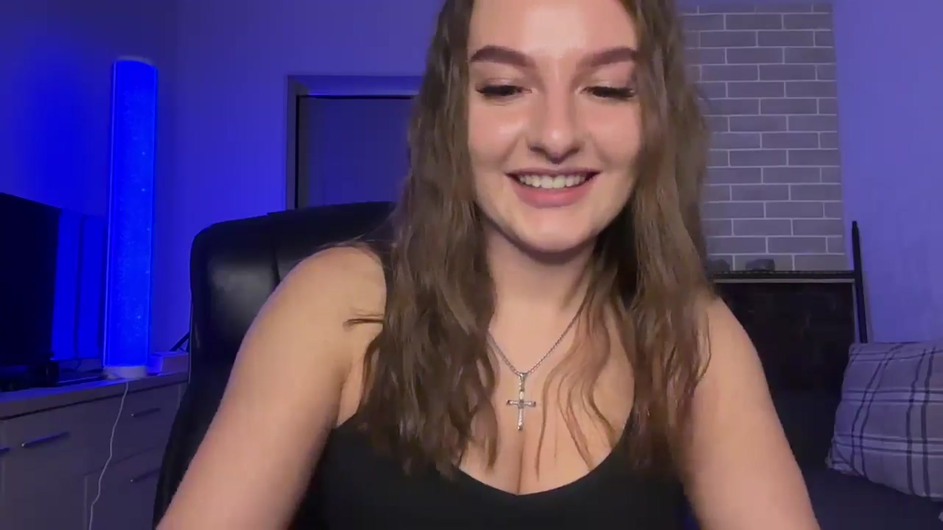 Gallery image thumbnail from Teiaa's myfreecams stream on, 11/17/2025, 15:21 image 11 of 20