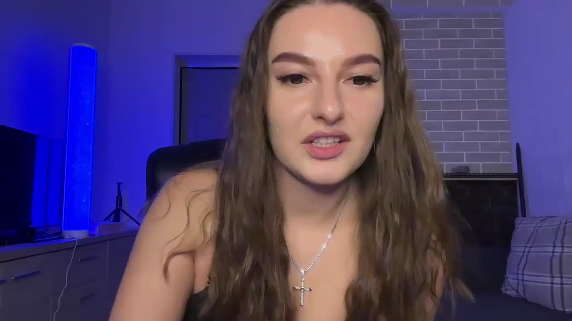 Gallery image thumbnail from Teiaa's myfreecams stream on, 11/17/2025, 15:21 image 4 of 20