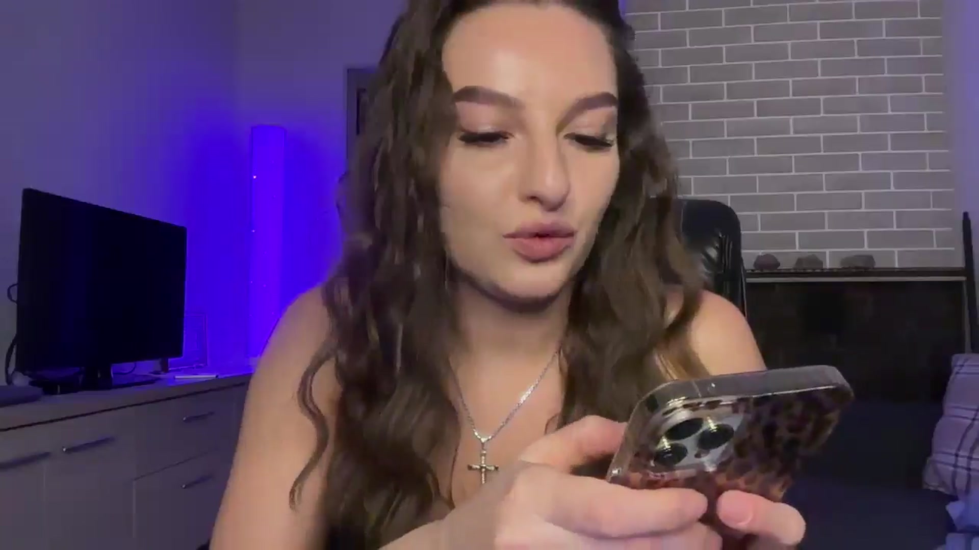 Gallery image thumbnail from Teiaa's myfreecams stream on, 11/18/2025, 15:50 image 3 of 20