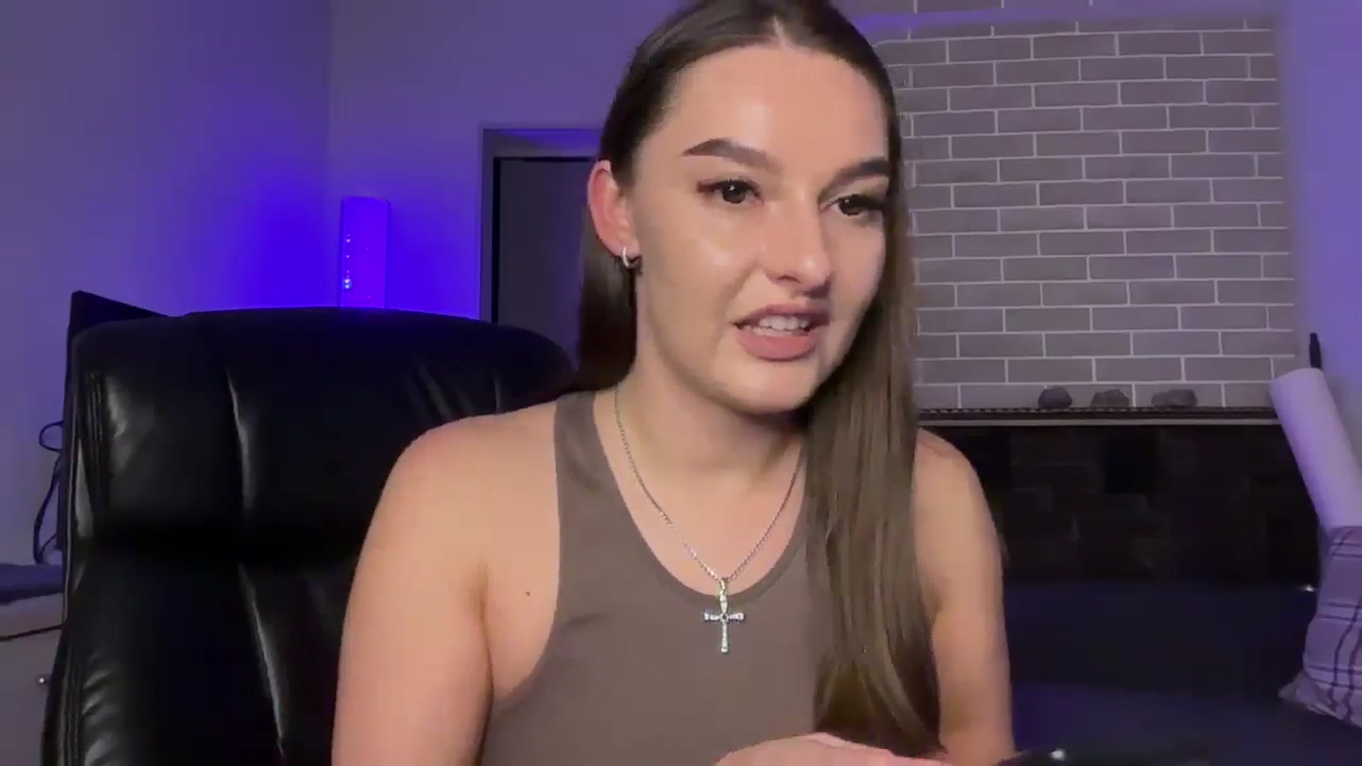 Gallery image thumbnail from Teiaa's myfreecams stream on, 11/21/2025, 19:50 image 16 of 20
