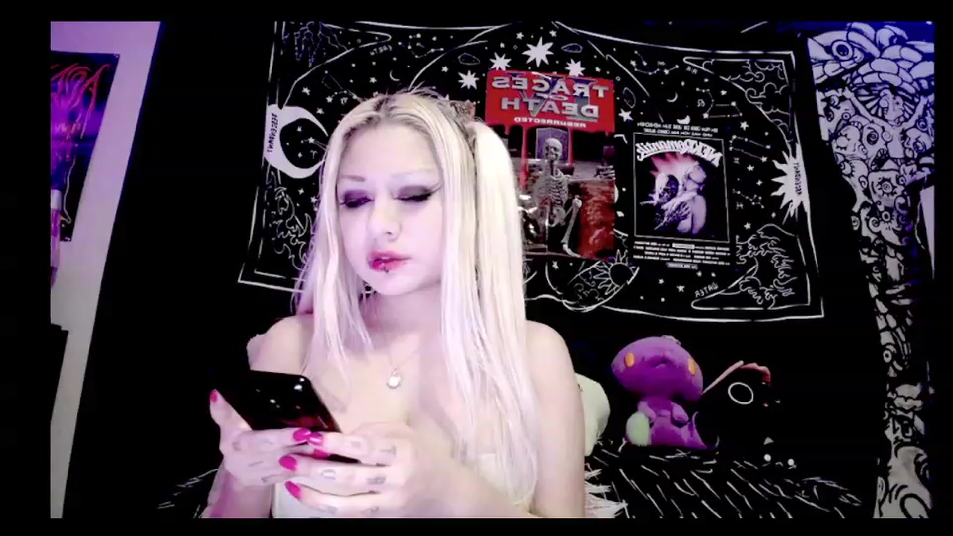 Gallery image thumbnail from TeknoWhore's myfreecams stream on, 12/02/2022, 12:00 image 15 of 20