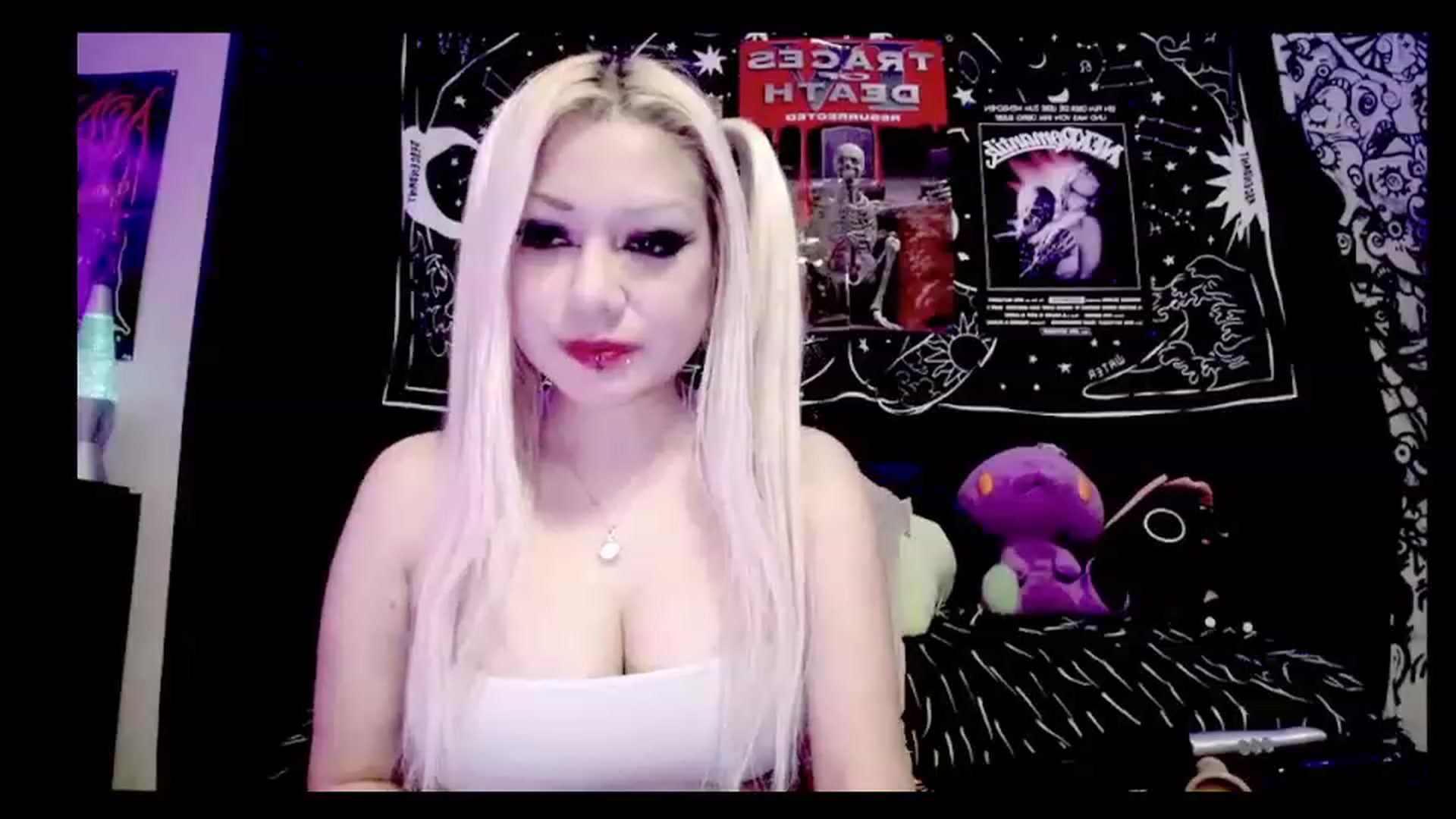 Gallery image thumbnail from TeknoWhore's myfreecams stream on, 12/02/2022, 12:56 image 16 of 20