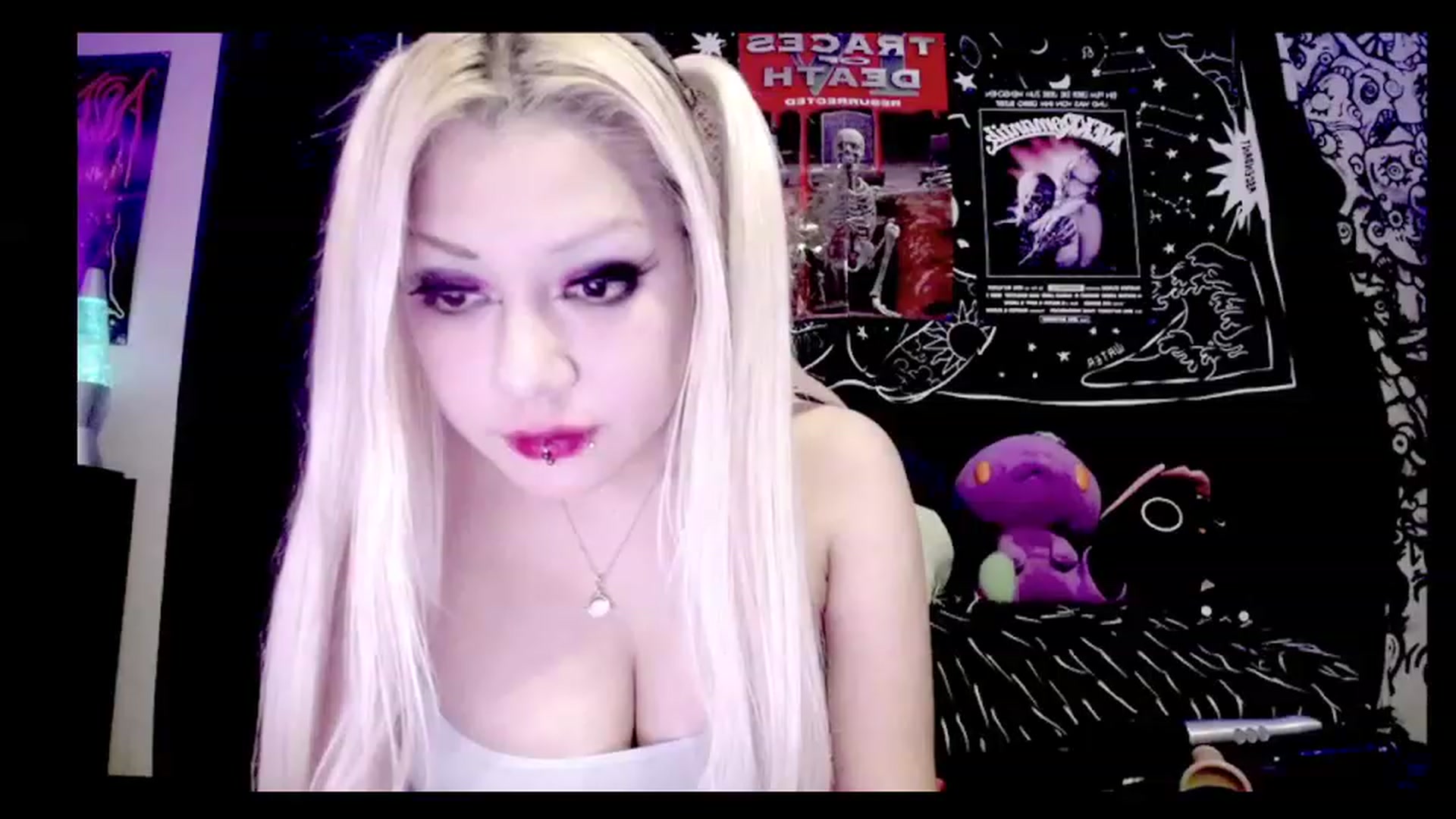 Gallery image thumbnail from TeknoWhore's myfreecams stream on, 12/02/2022, 12:56 image 17 of 20
