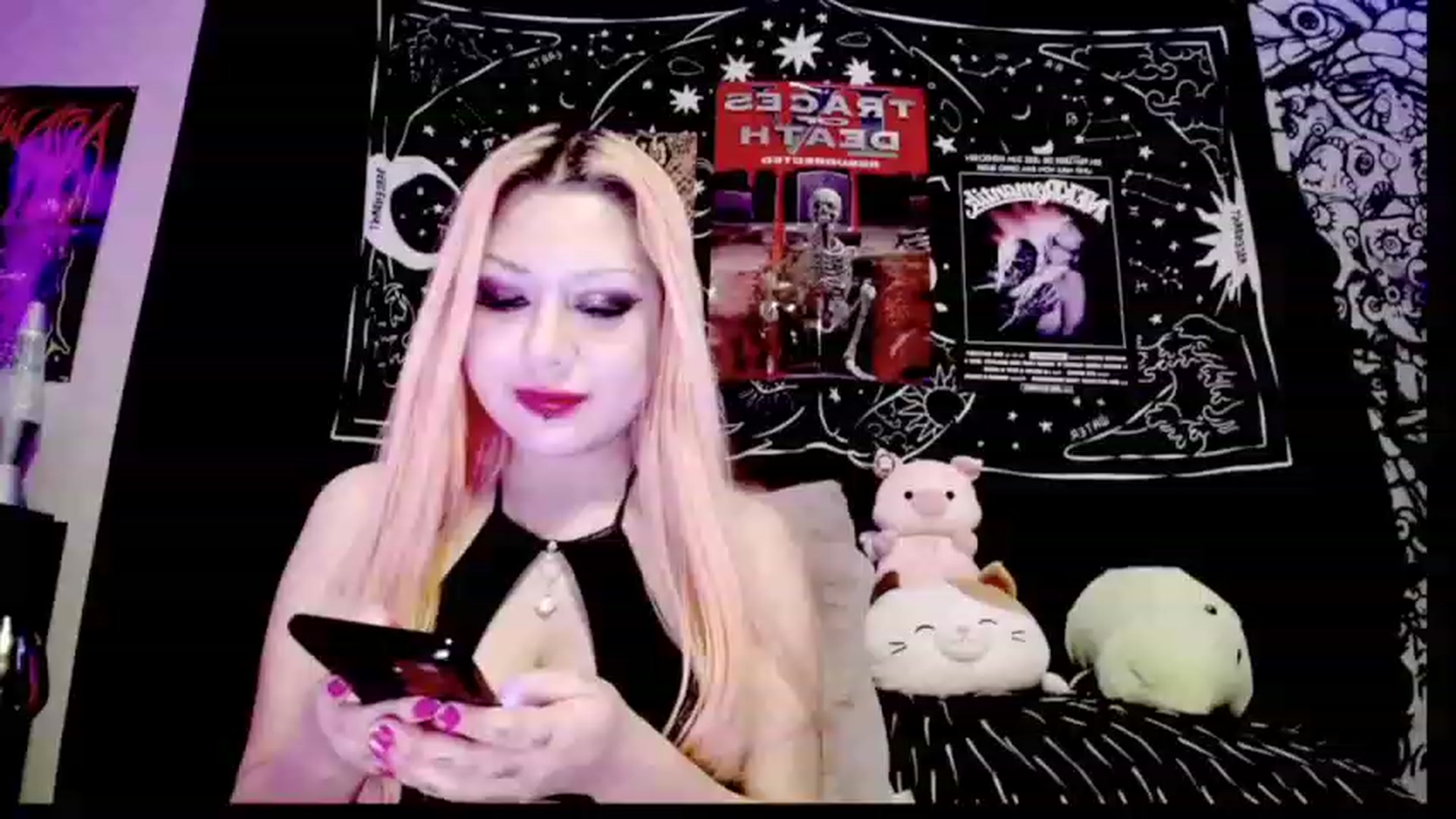 Gallery image thumbnail from TeknoWhore's myfreecams stream on, 12/24/2022, 17:06 image 11 of 20