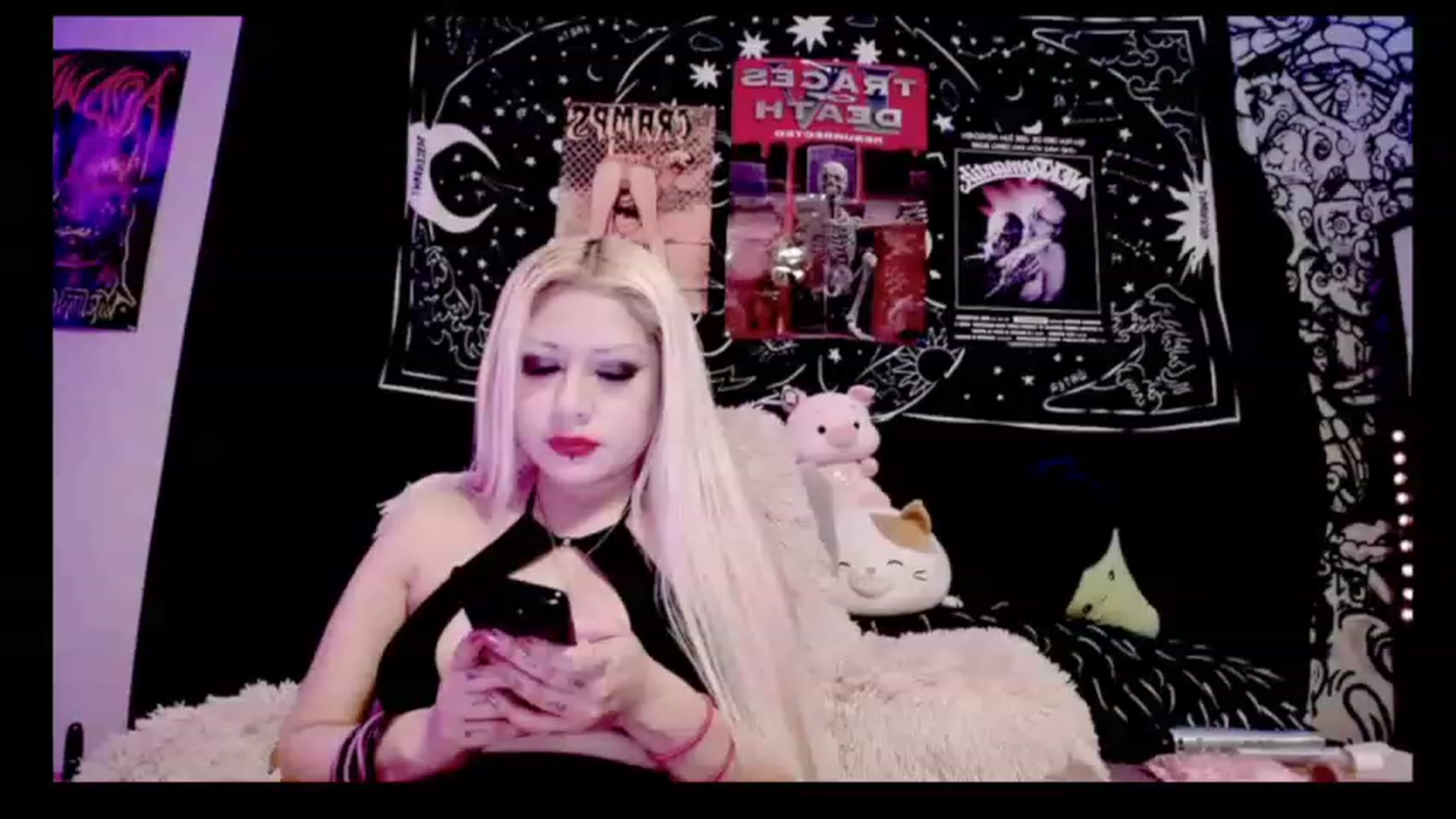 Gallery image thumbnail from TeknoWhore's myfreecams stream on, 01/27/2023, 15:14 image 11 of 20
