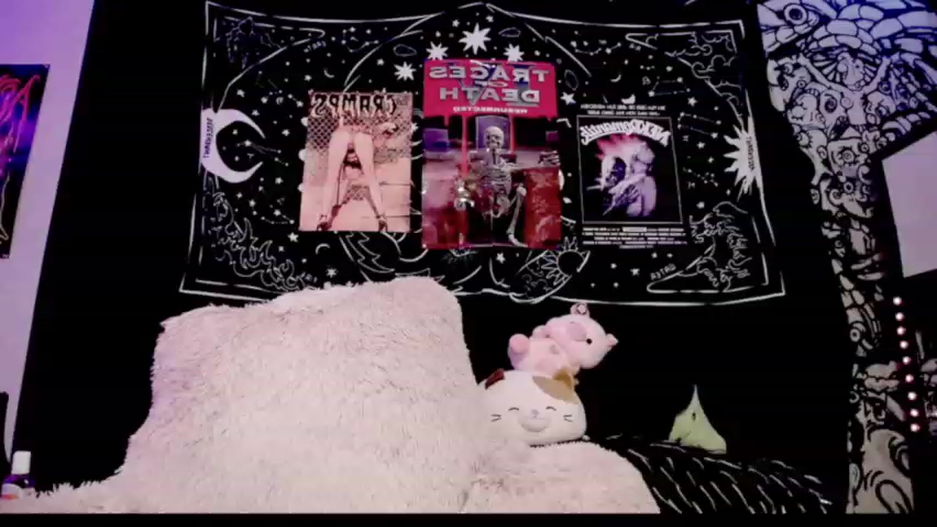 Gallery image thumbnail from TeknoWhore's myfreecams stream on, 01/29/2023, 22:32 image 6 of 20