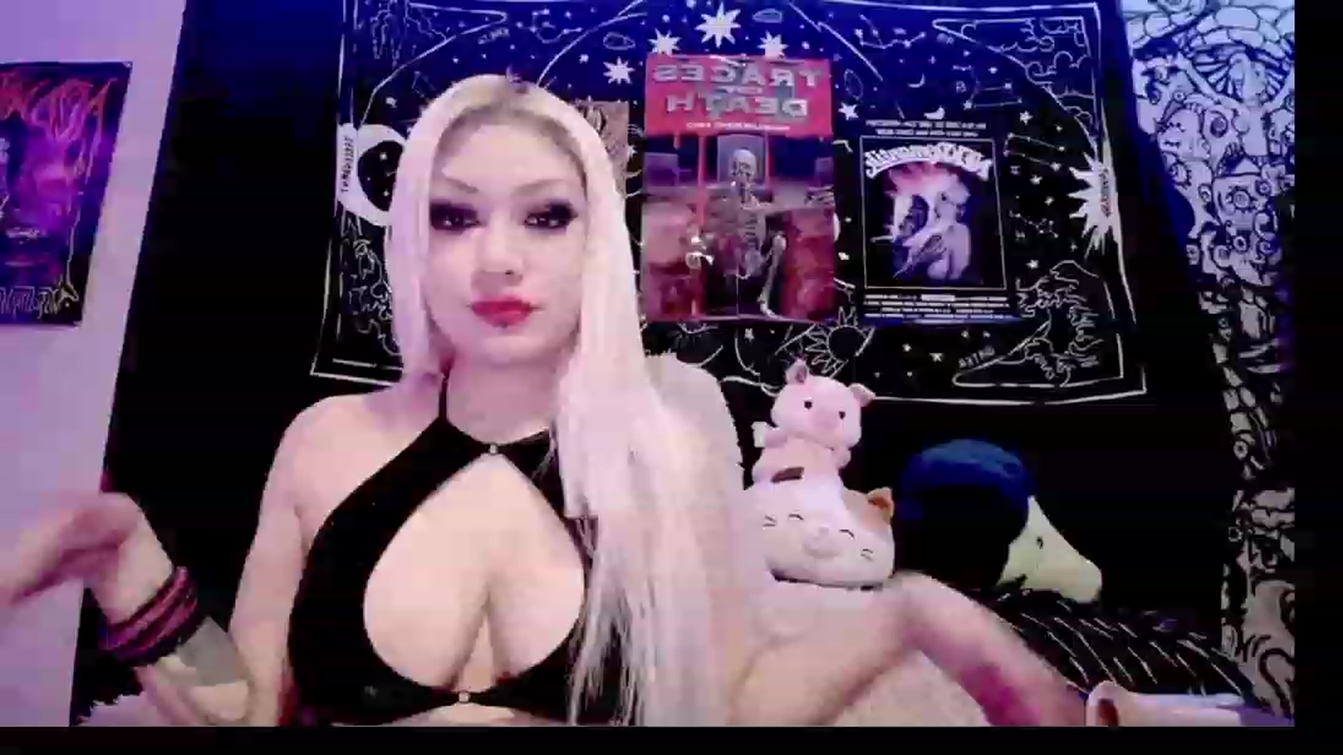 Gallery image thumbnail from TeknoWhore's myfreecams stream on, 02/06/2023, 16:25 image 2 of 20