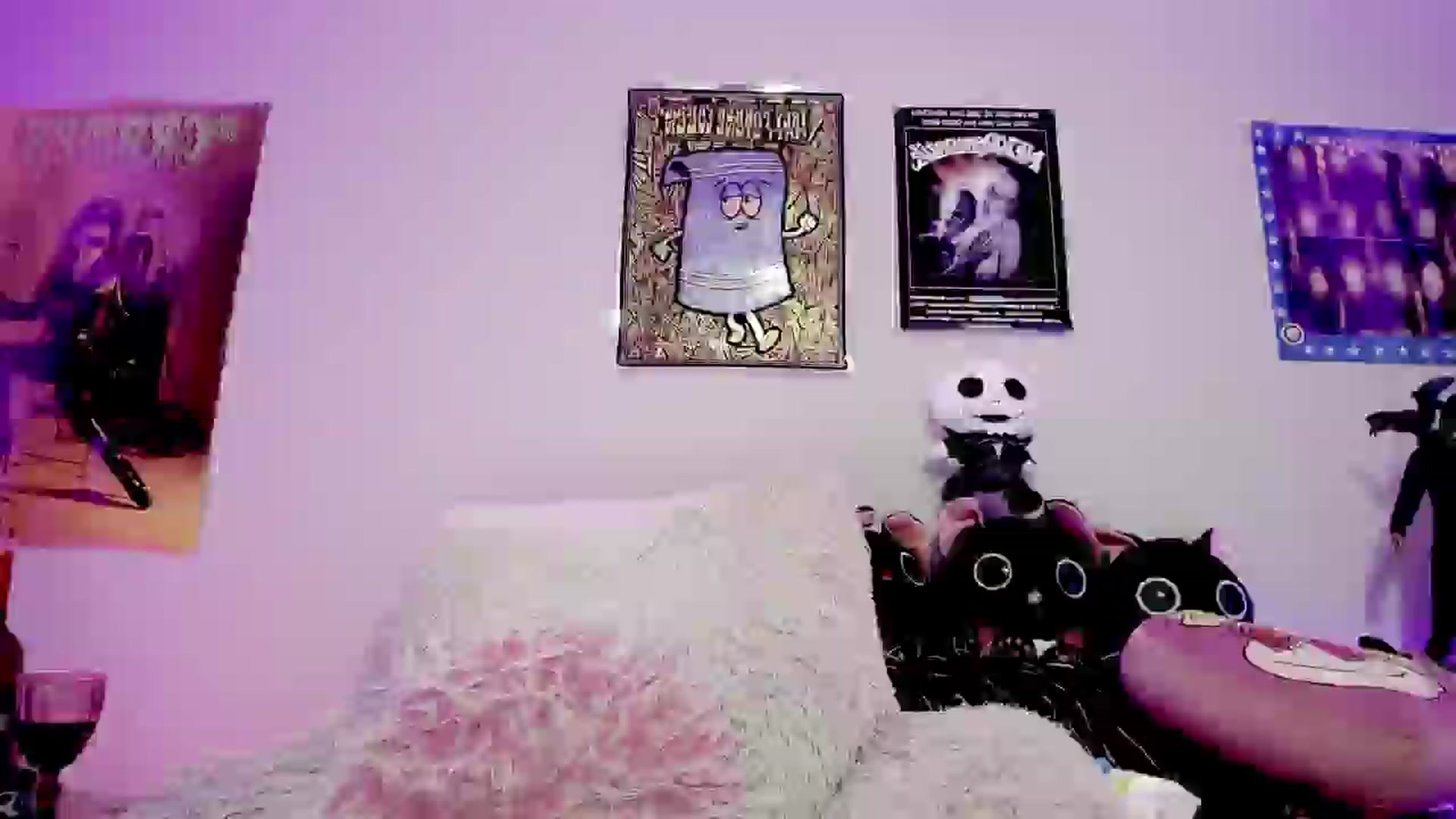 Gallery image thumbnail from TeknoWhore's myfreecams stream on, 06/03/2024, 20:39 image 6 of 20