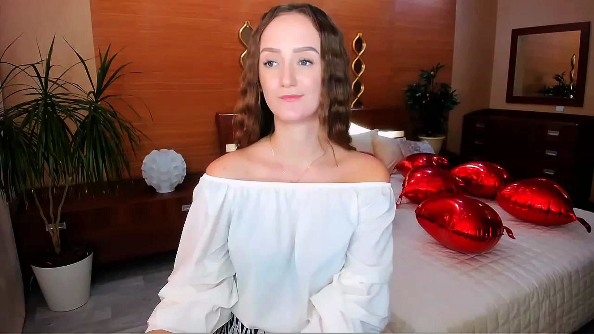 Gallery image thumbnail from TellMe_Yes's myfreecams stream on, 03/27/2023, 09:32 image 5 of 20