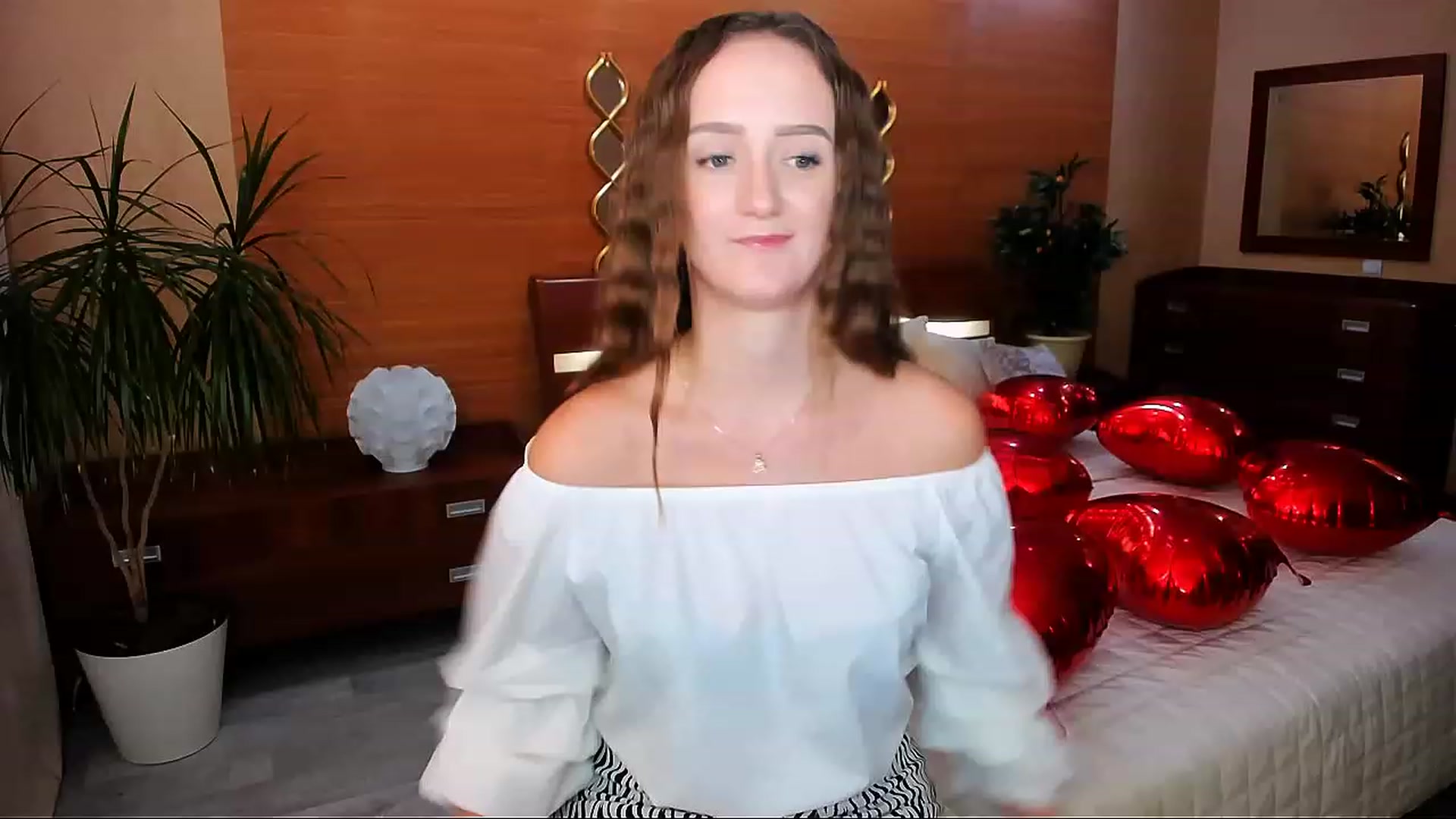 Gallery image thumbnail from TellMe_Yes's myfreecams stream on, 03/27/2023, 09:32 image 15 of 20