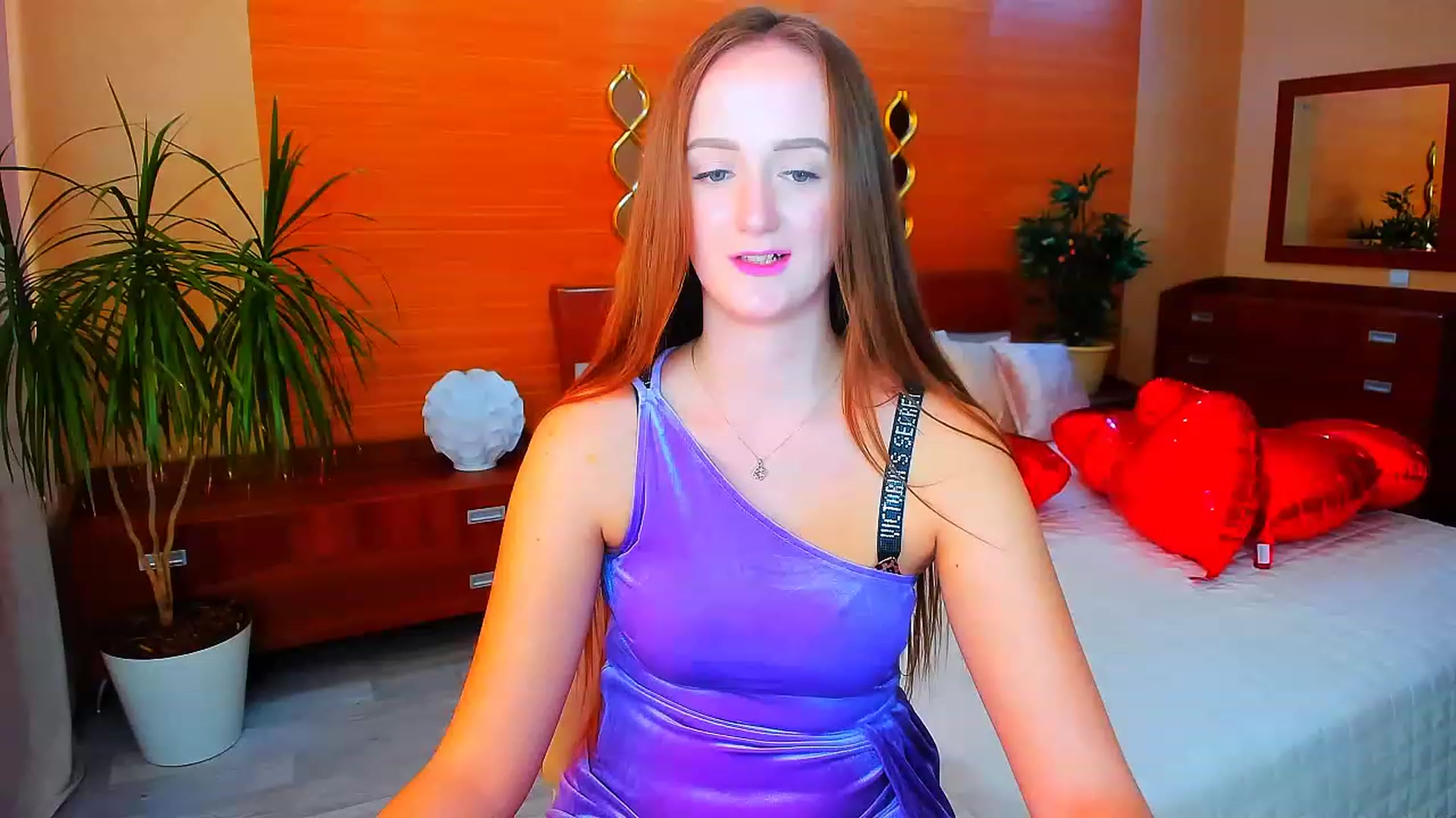 Gallery image thumbnail from TellMe_Yes's myfreecams stream on, 04/10/2023, 11:01 image 14 of 20