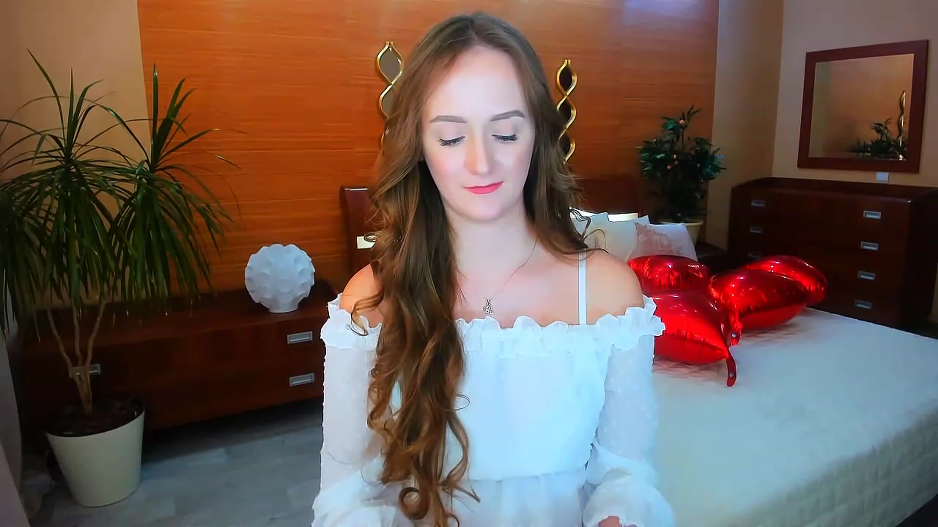 Gallery image thumbnail from TellMe_Yes's myfreecams stream on, 04/20/2023, 08:32 image 14 of 20