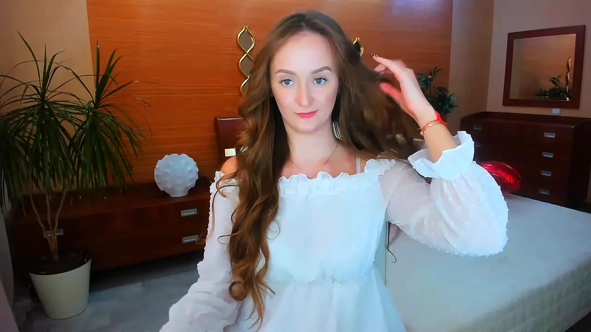 Gallery image thumbnail from TellMe_Yes's myfreecams stream on, 04/20/2023, 08:32 image 3 of 20