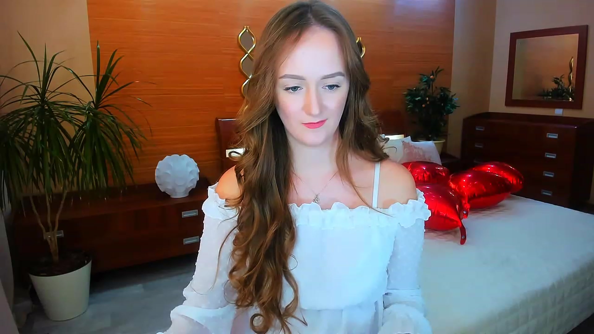 Gallery image thumbnail from TellMe_Yes's myfreecams stream on, 04/20/2023, 08:32 image 8 of 20