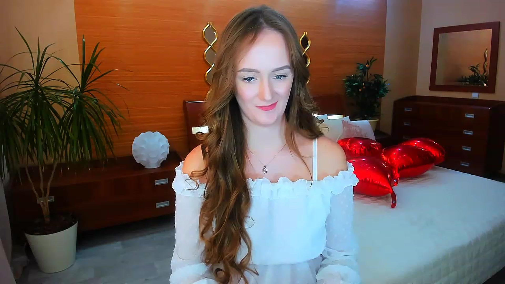 Gallery image thumbnail from TellMe_Yes's myfreecams stream on, 04/20/2023, 08:32 image 10 of 20