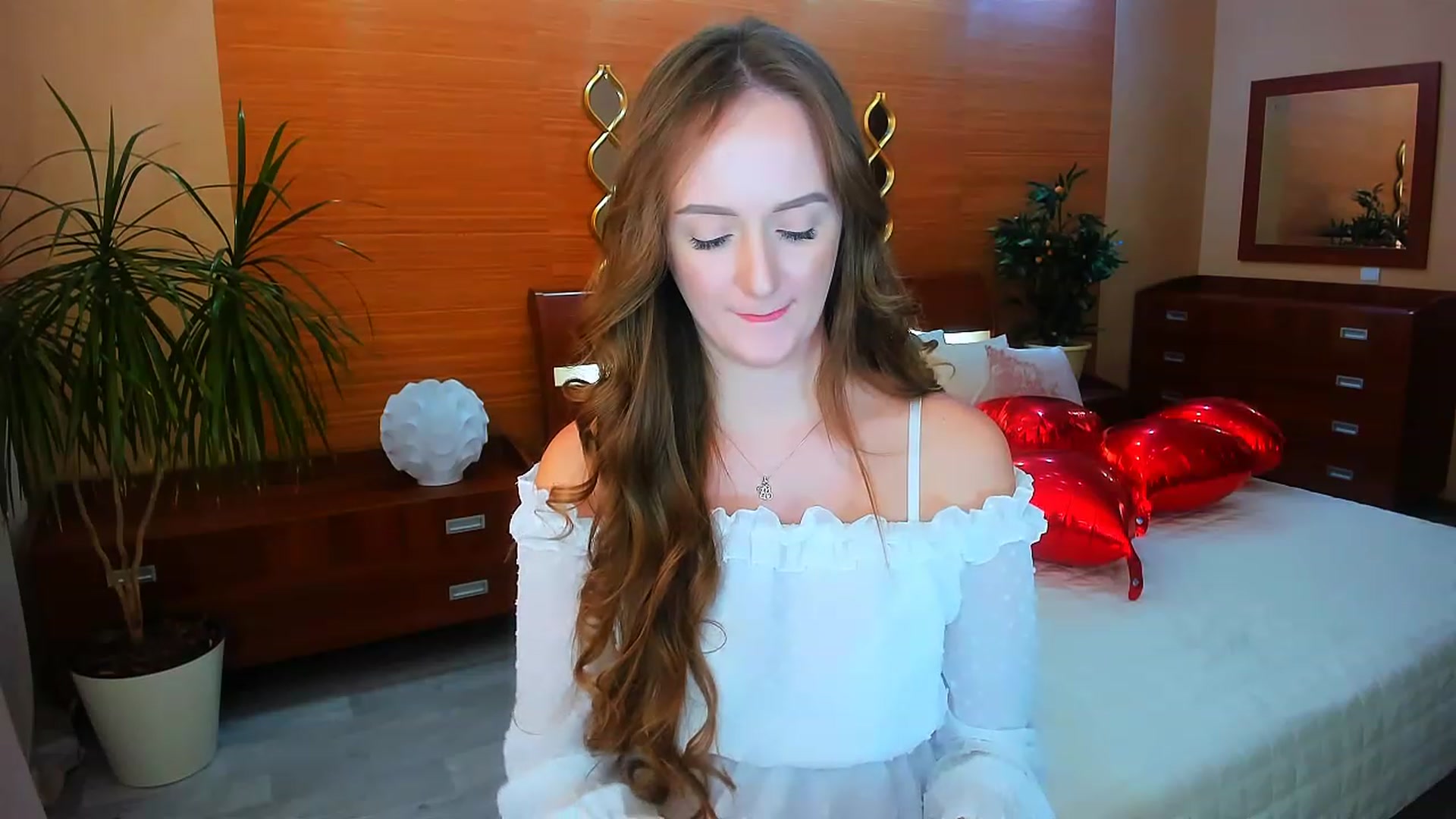 Gallery image thumbnail from TellMe_Yes's myfreecams stream on, 04/20/2023, 08:32 image 9 of 20
