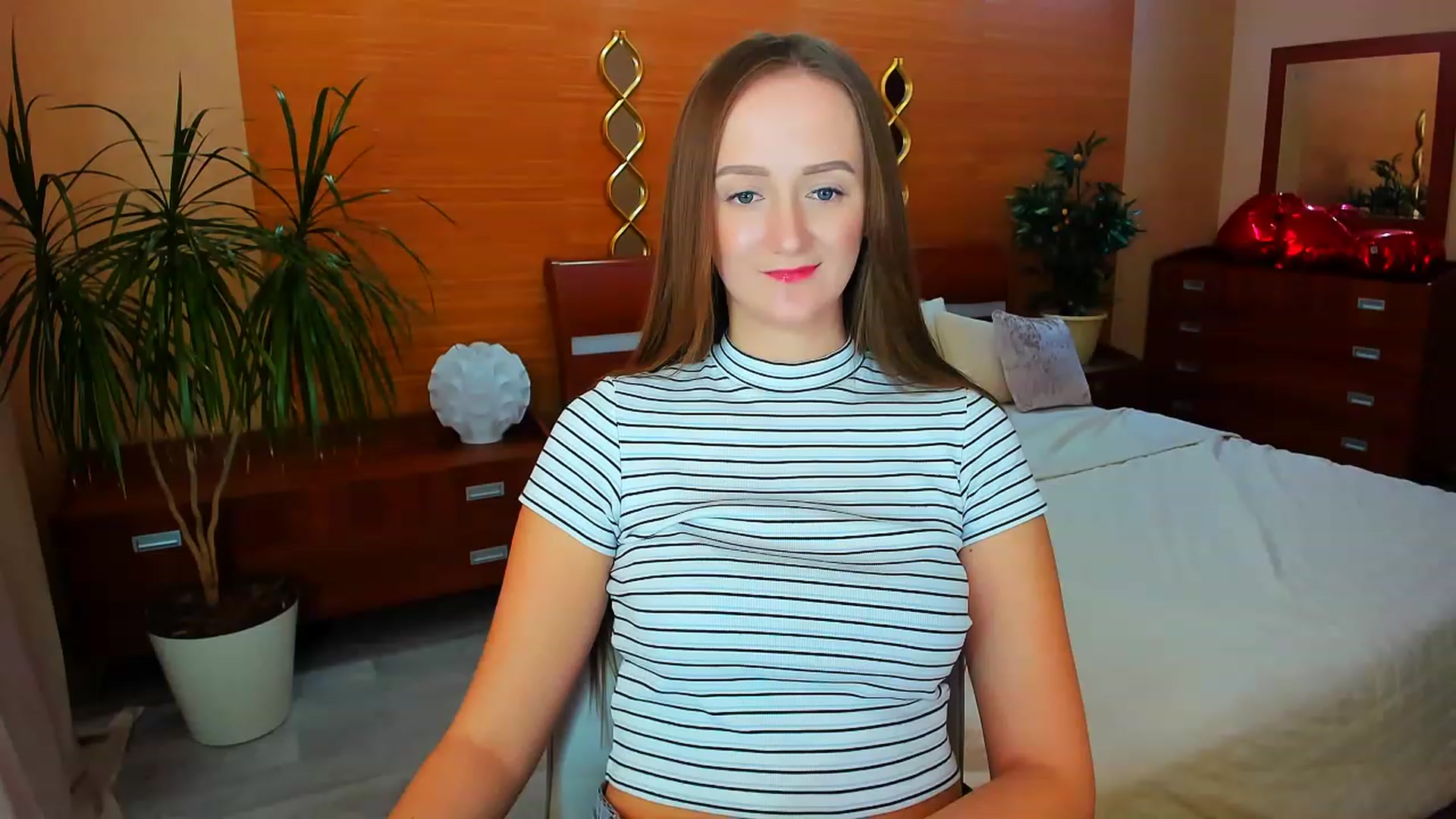 Gallery image thumbnail from TellMe_Yes's myfreecams stream on, 05/03/2023, 13:46 image 4 of 20