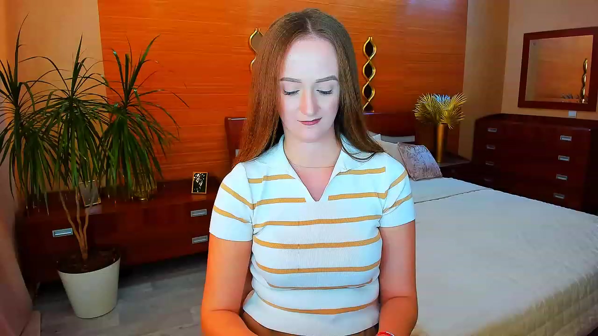 Gallery image thumbnail from TellMe_Yes's myfreecams stream on, 05/11/2023, 07:41 image 20 of 20