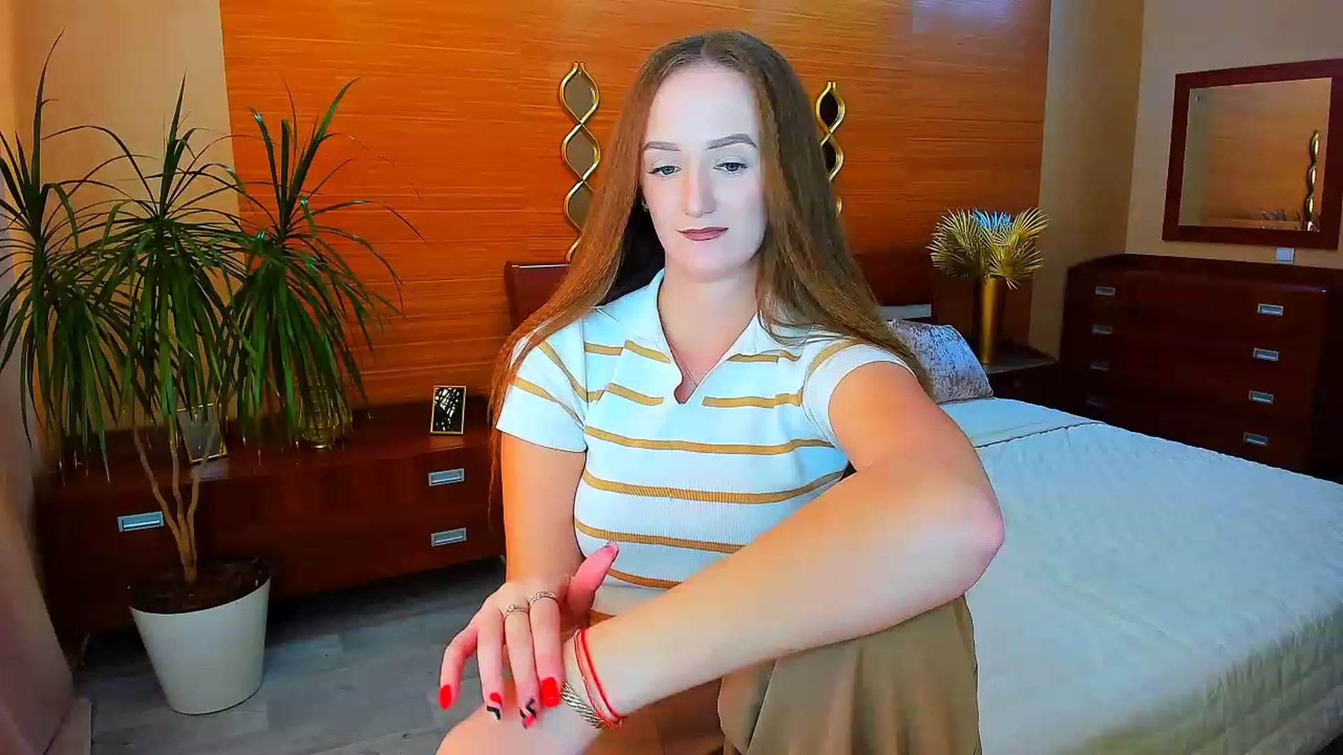 Gallery image thumbnail from TellMe_Yes's myfreecams stream on, 05/11/2023, 07:41 image 2 of 20
