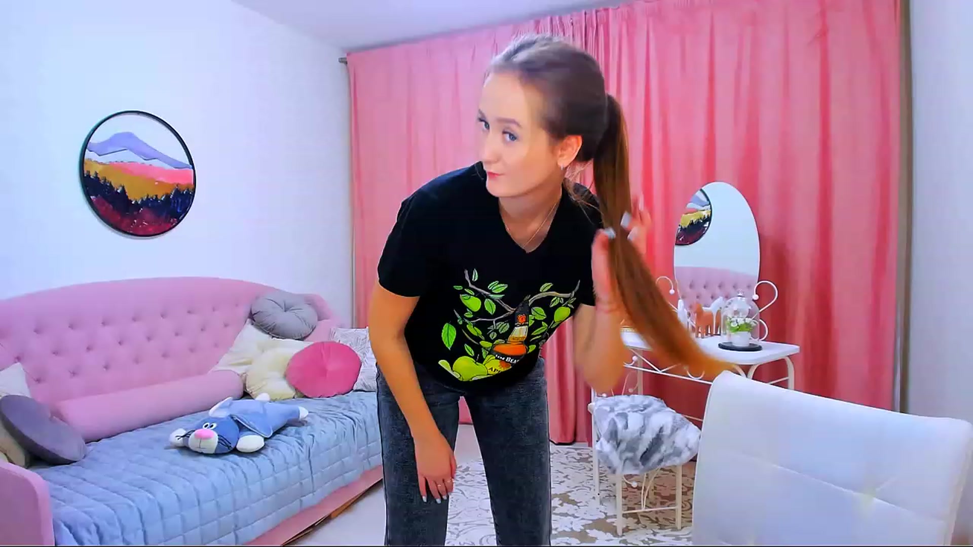 Gallery image thumbnail from TellMe_Yes's myfreecams stream on, 05/22/2023, 08:00 image 13 of 20