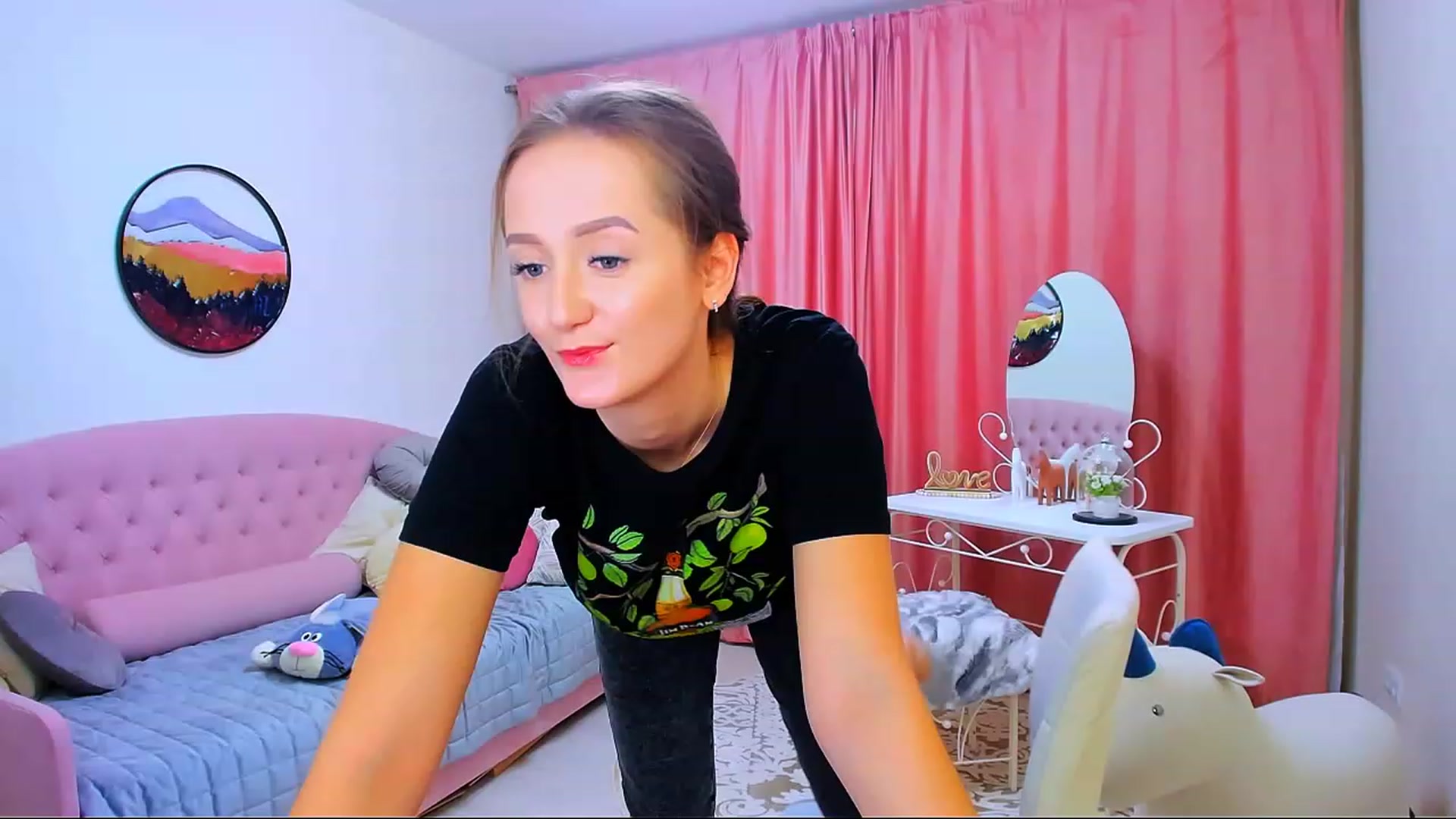 Gallery image thumbnail from TellMe_Yes's myfreecams stream on, 05/22/2023, 08:00 image 14 of 20