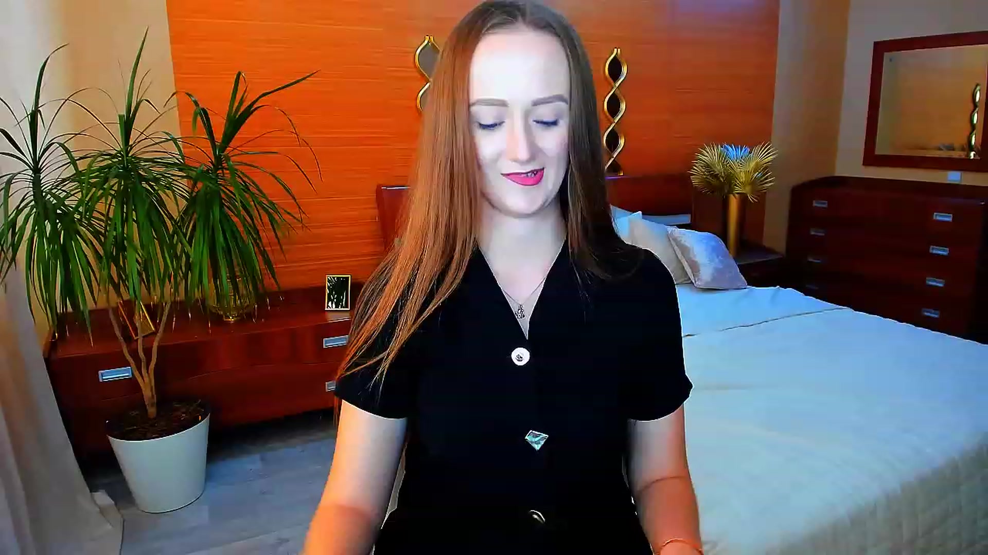 Gallery image thumbnail from TellMe_Yes's myfreecams stream on, 06/02/2023, 08:03 image 20 of 20