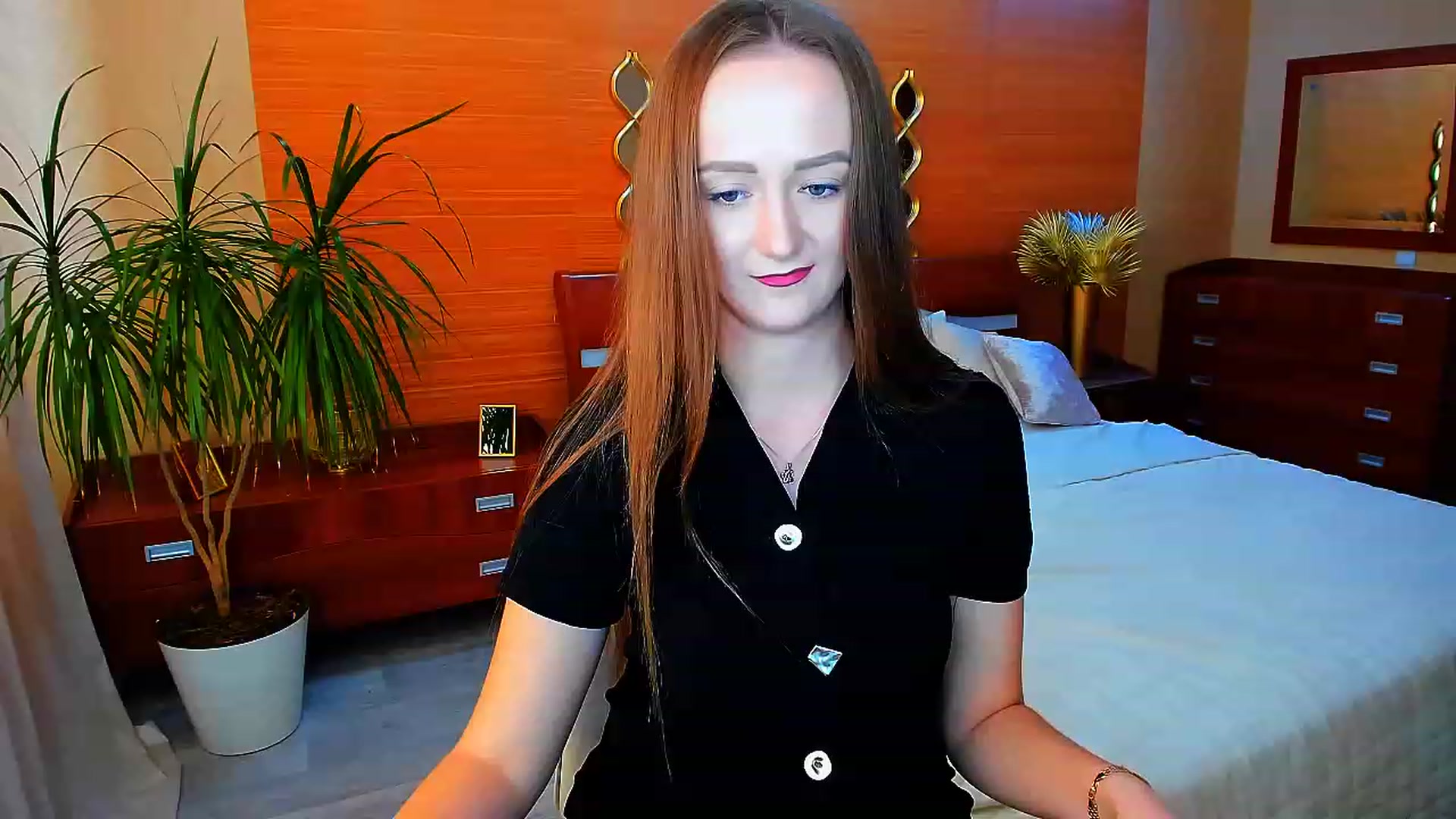Gallery image thumbnail from TellMe_Yes's myfreecams stream on, 06/02/2023, 08:03 image 5 of 20
