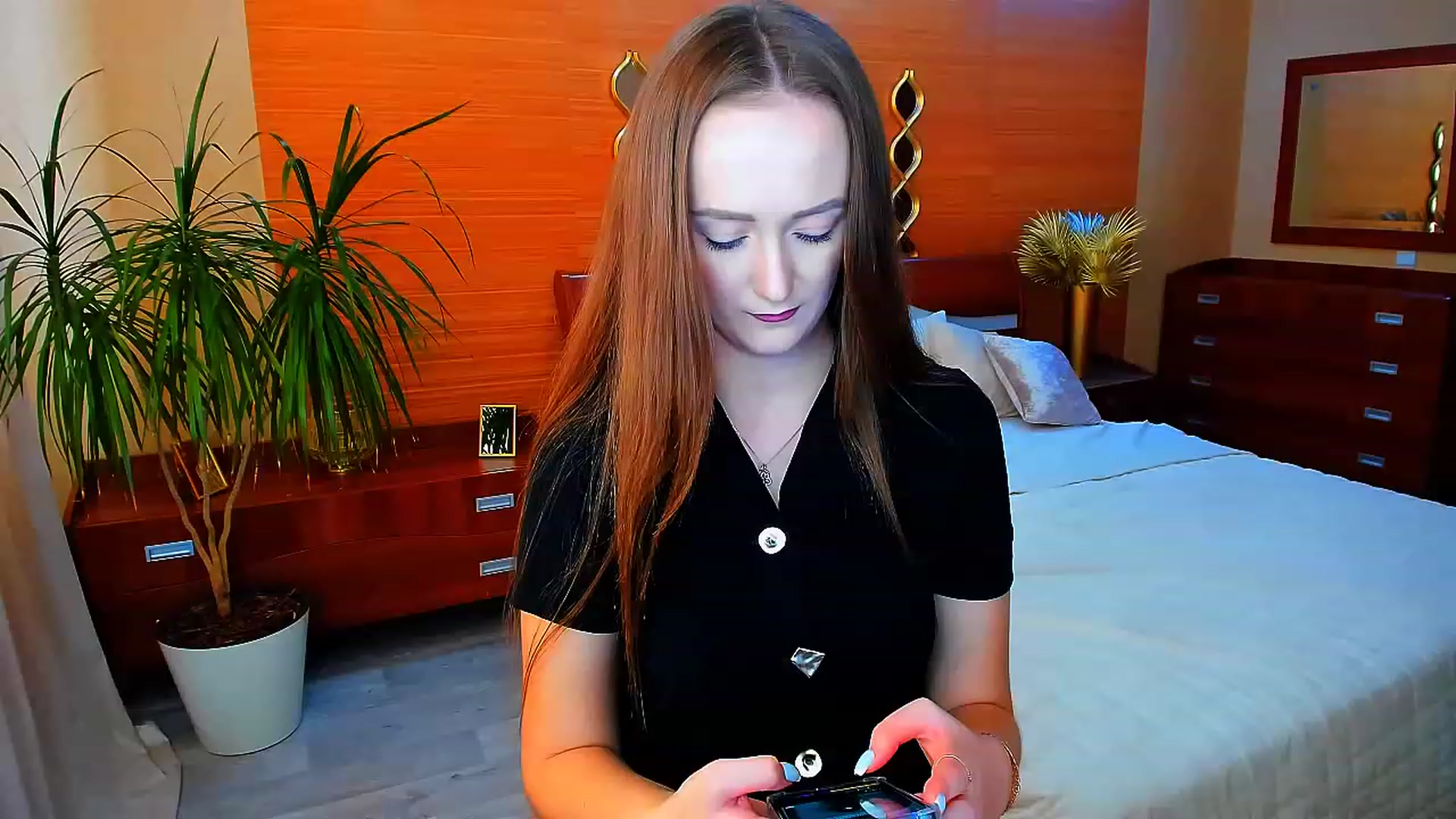 Gallery image thumbnail from TellMe_Yes's myfreecams stream on, 06/02/2023, 08:03 image 11 of 20