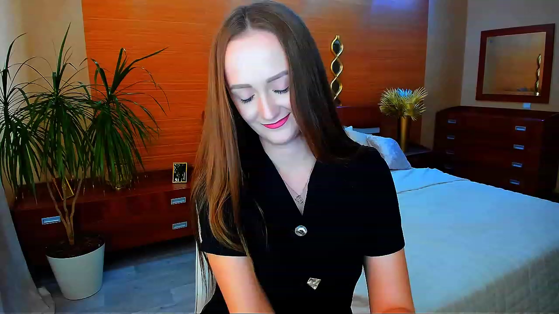 Gallery image thumbnail from TellMe_Yes's myfreecams stream on, 06/02/2023, 10:31 image 12 of 20
