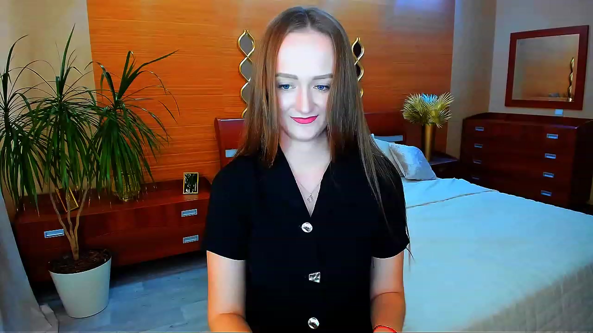 Gallery image thumbnail from TellMe_Yes's myfreecams stream on, 06/02/2023, 11:02 image 12 of 20