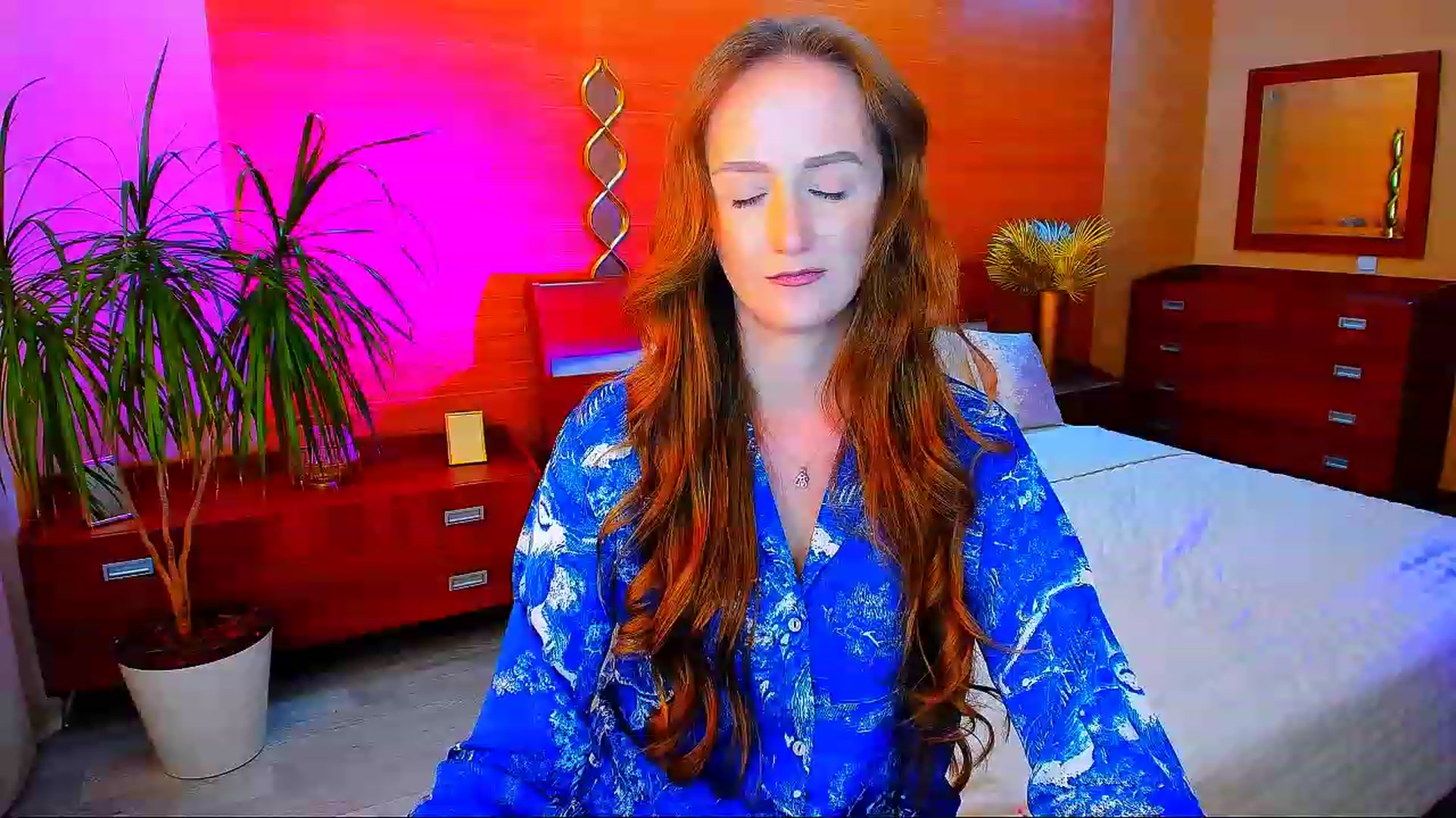Gallery image thumbnail from TellMe_Yes's myfreecams stream on, 06/05/2023, 07:45 image 4 of 20