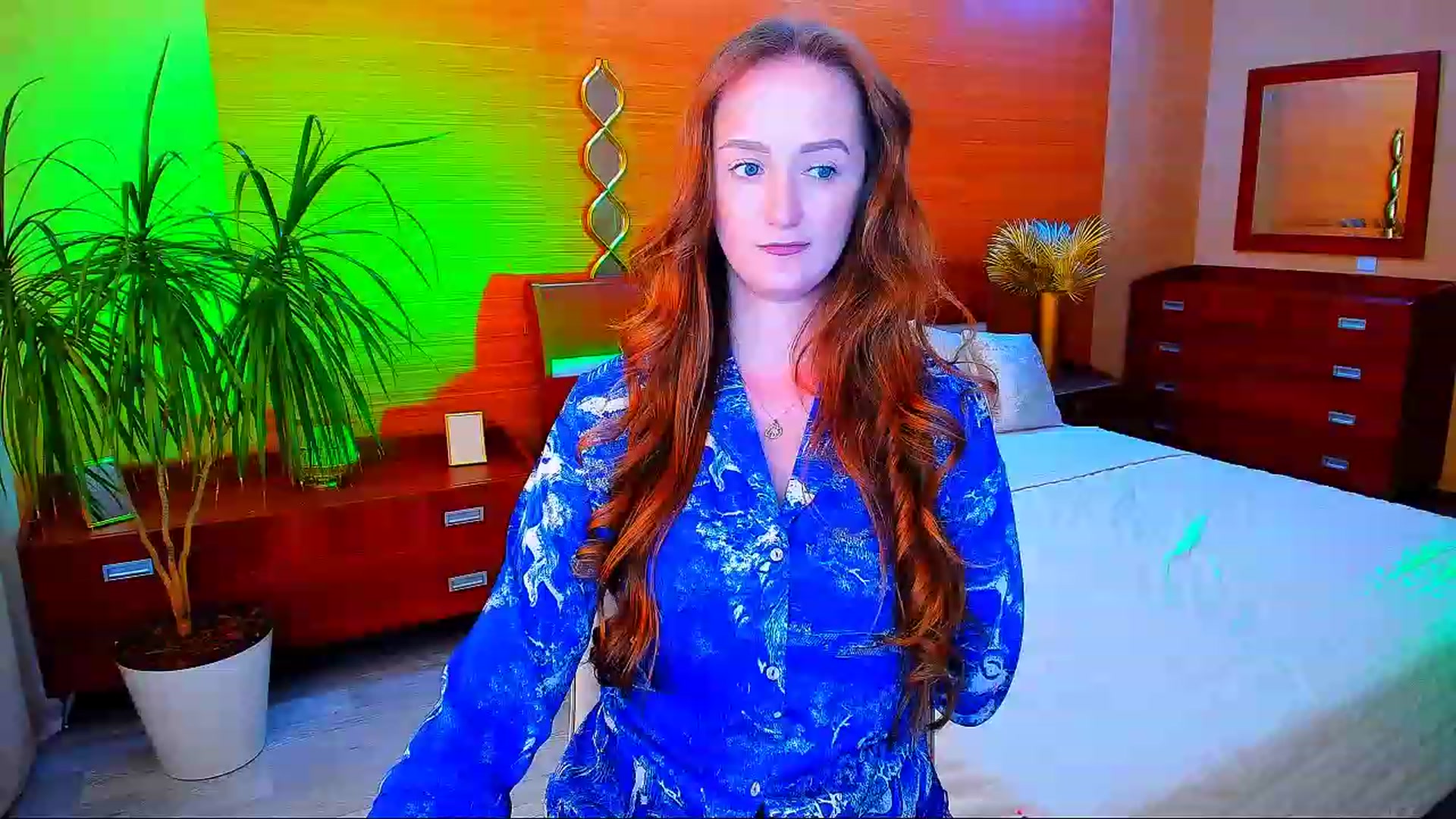 Gallery image thumbnail from TellMe_Yes's myfreecams stream on, 06/05/2023, 07:45 image 5 of 20