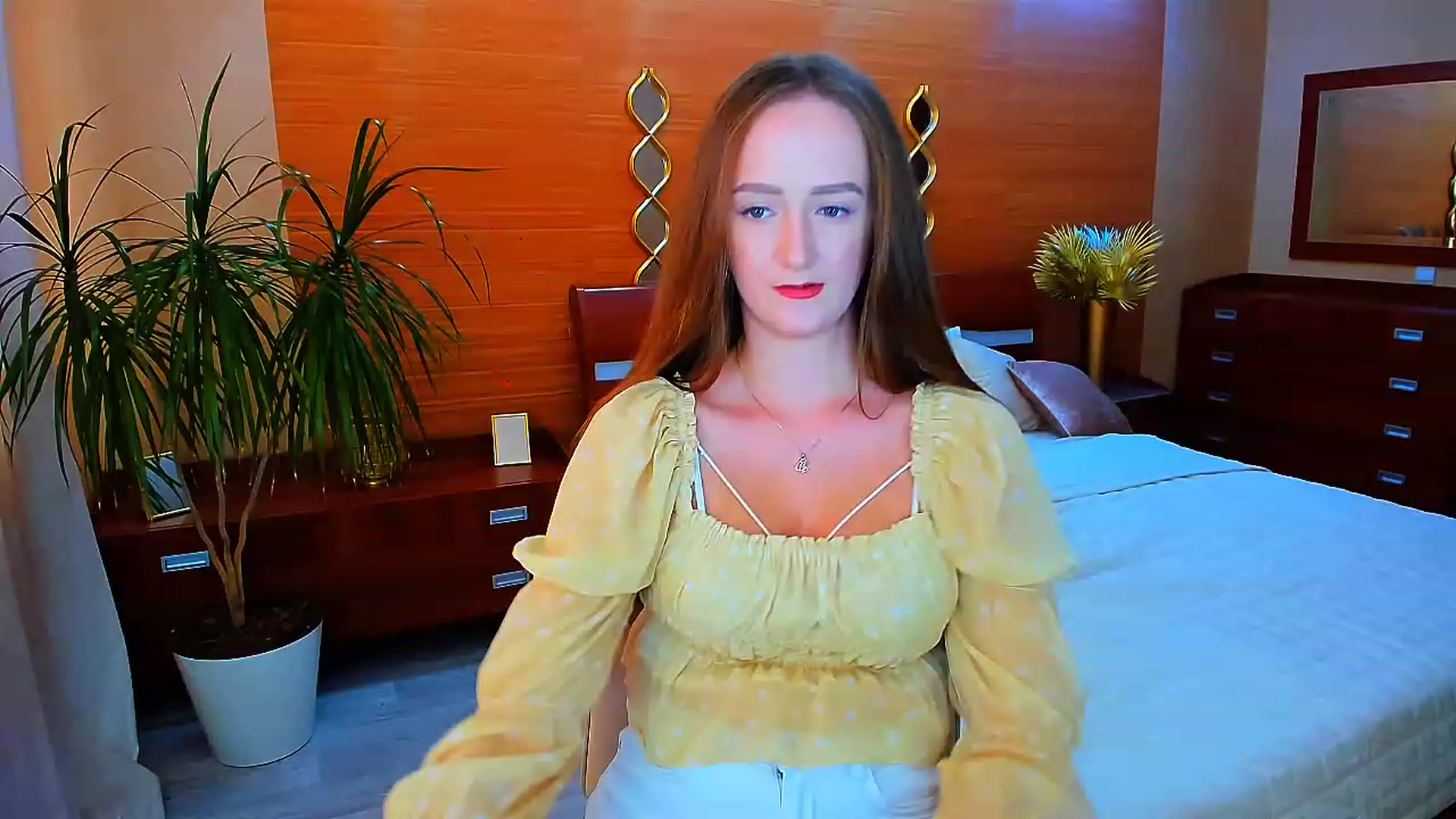 Gallery image thumbnail from TellMe_Yes's myfreecams stream on, 06/16/2023, 09:45 image 9 of 20