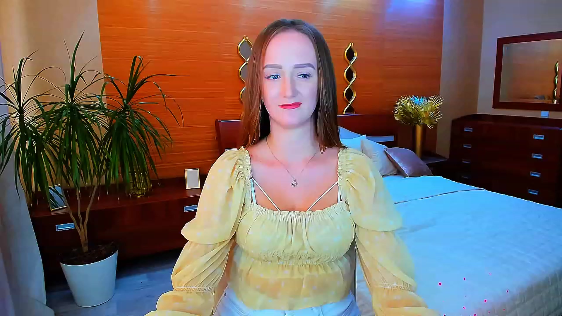 Gallery image thumbnail from TellMe_Yes's myfreecams stream on, 06/16/2023, 10:57 image 18 of 20