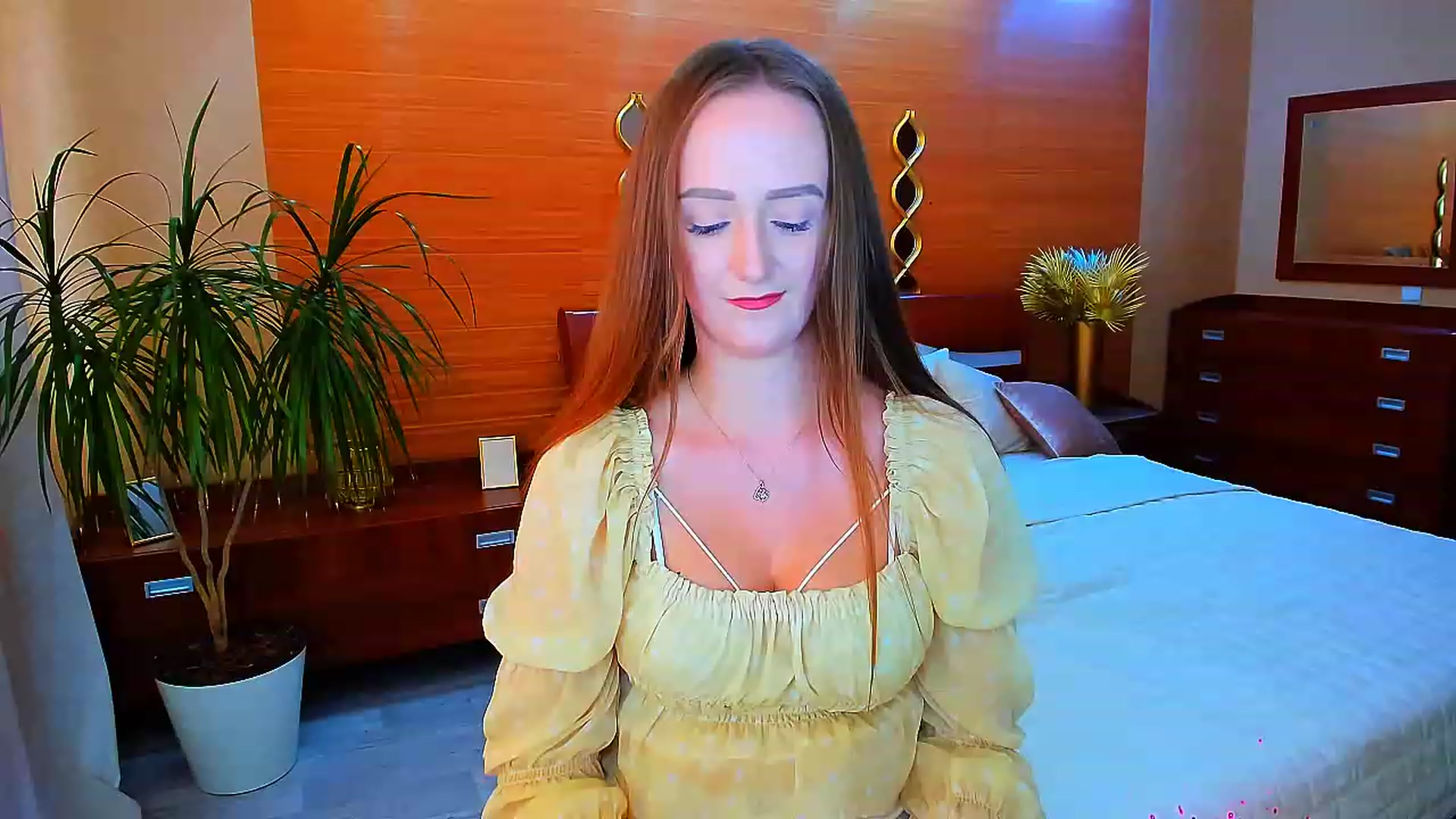 Gallery image thumbnail from TellMe_Yes's myfreecams stream on, 06/16/2023, 10:57 image 11 of 20