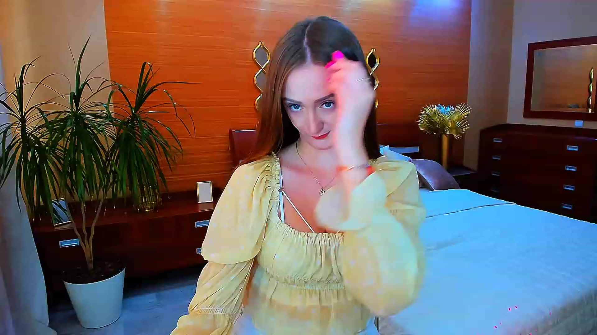 Gallery image thumbnail from TellMe_Yes's myfreecams stream on, 06/16/2023, 11:47 image 2 of 20