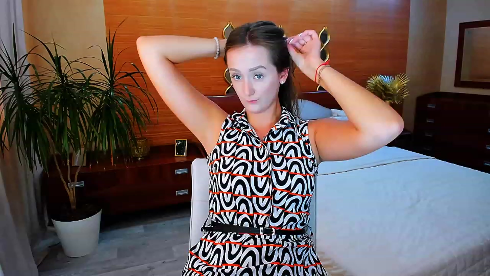 Gallery image thumbnail from TellMe_Yes's myfreecams stream on, 08/28/2023, 11:00 image 5 of 20